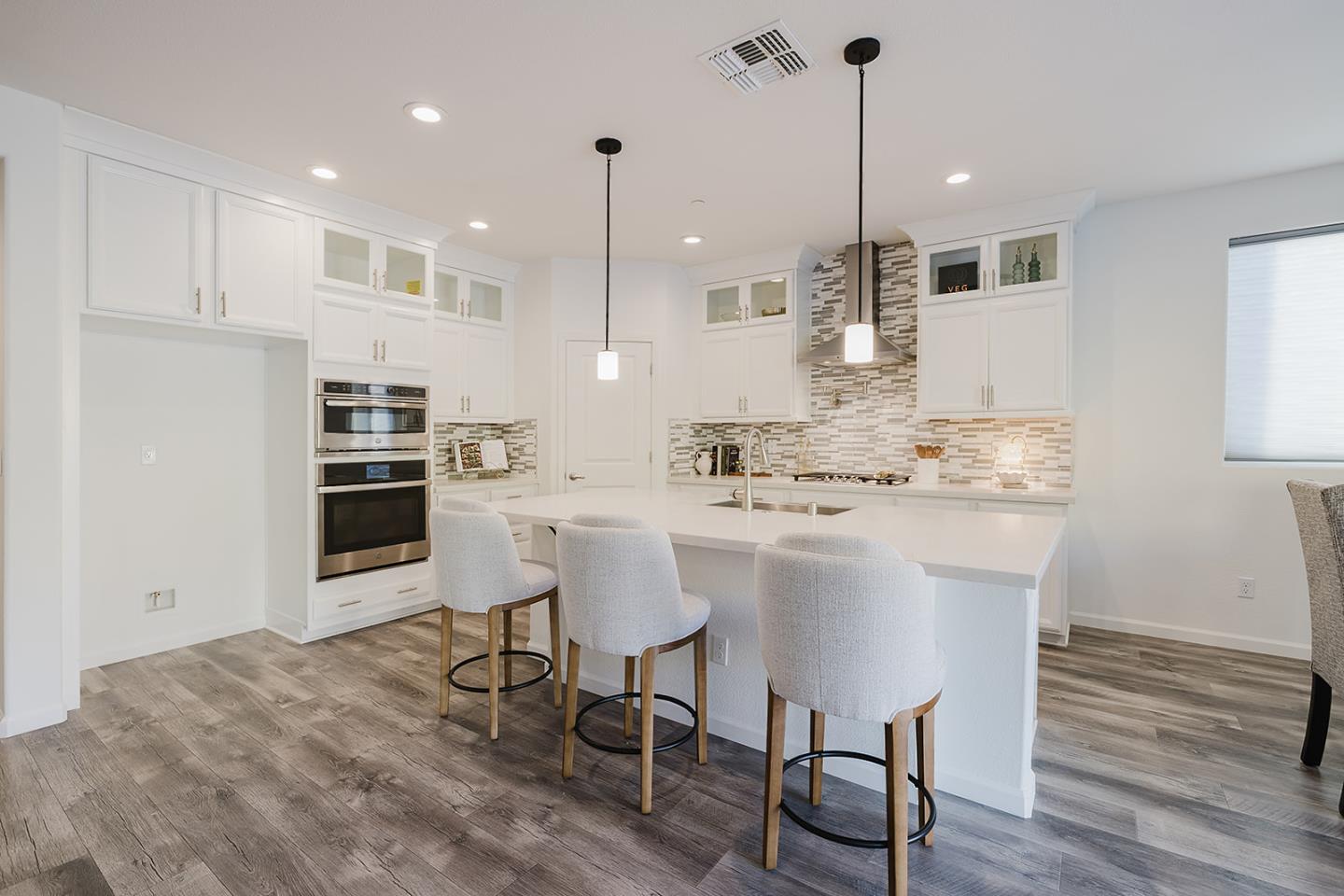 Detail Gallery Image 37 of 59 For 775 Appaloosa Way, Hollister,  CA 95023 - 5 Beds | 3/1 Baths