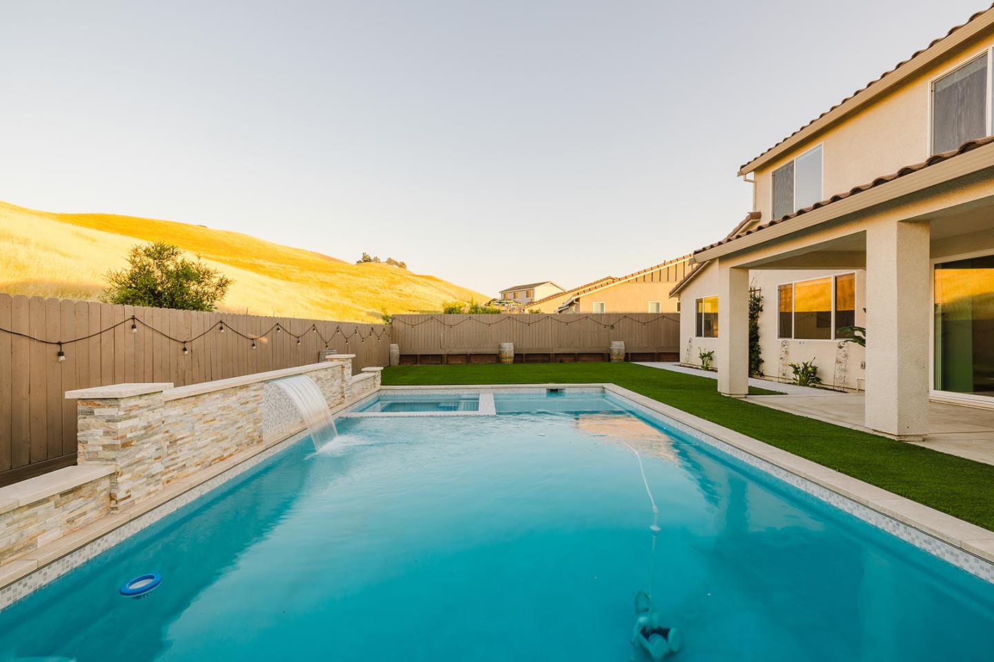 Detail Gallery Image 49 of 59 For 775 Appaloosa Way, Hollister,  CA 95023 - 5 Beds | 3/1 Baths