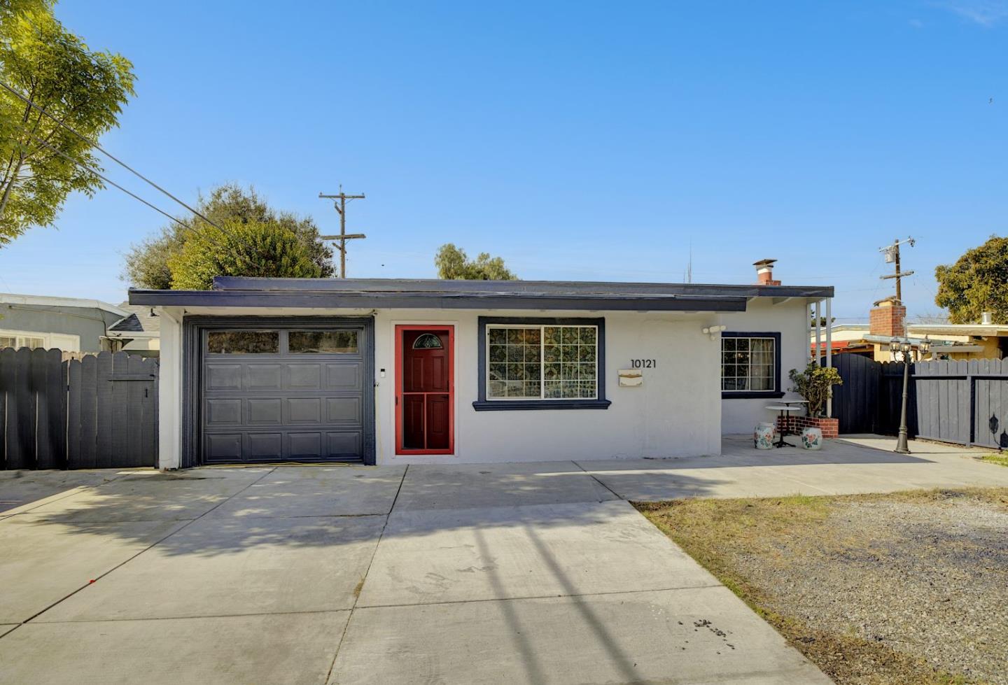 Detail Gallery Image 2 of 47 For 10121 Torrance Ave, San Jose,  CA 95127 - 5 Beds | 3 Baths