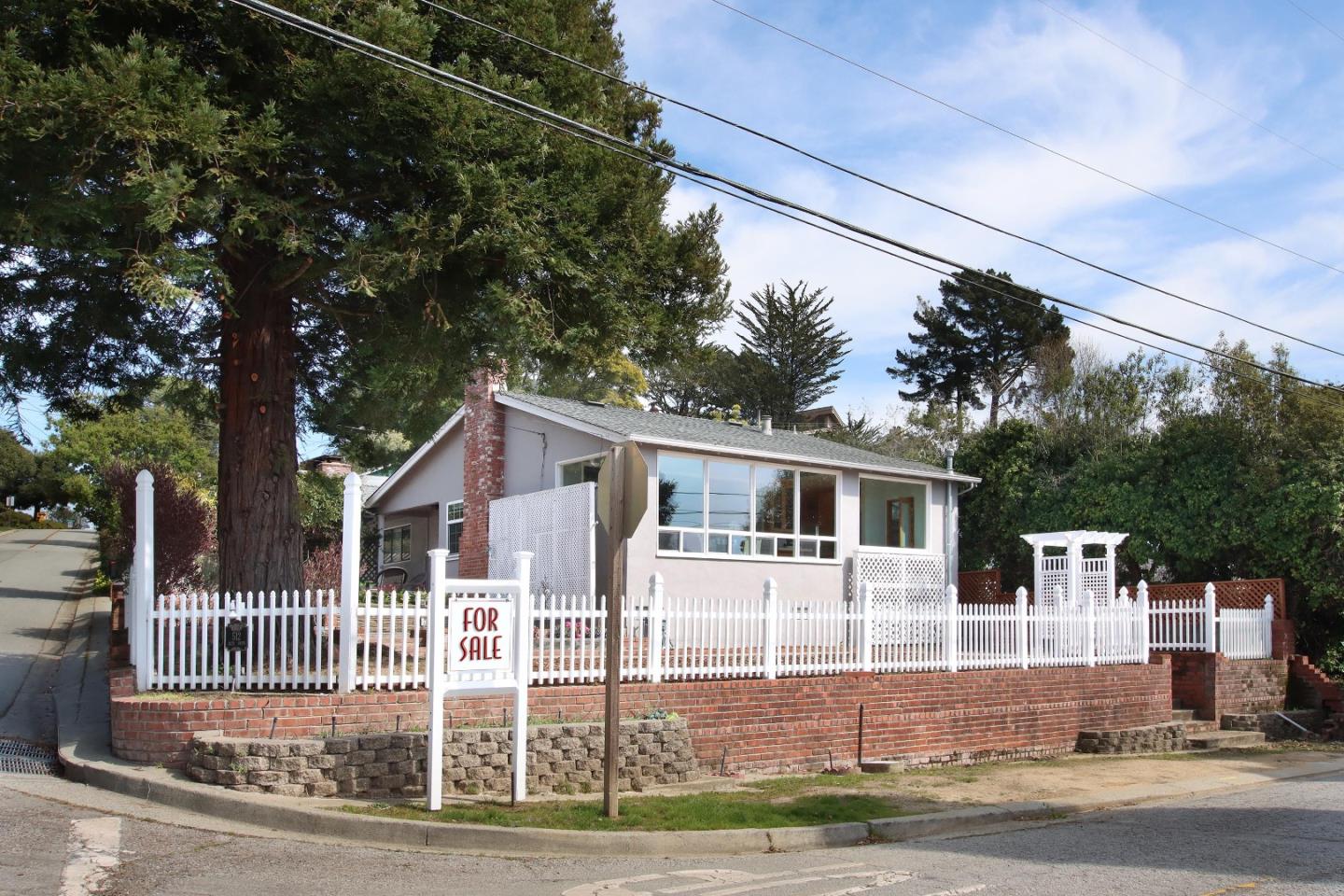 Detail Gallery Image 2 of 44 For 512 Alta Dr, Aptos,  CA 95003 - 2 Beds | 2 Baths