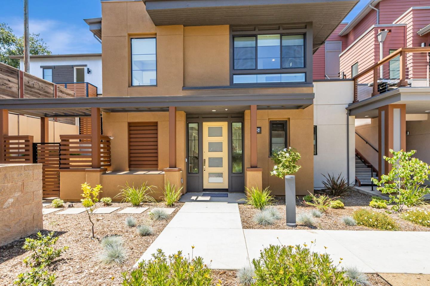 Detail Gallery Image 2 of 31 For 13124 Sepulveda Cir, Los Gatos,  CA 95032 - 3 Beds | 2/1 Baths