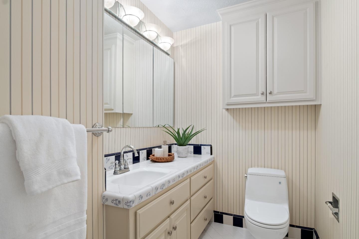 Detail Gallery Image 28 of 66 For 949 Wing Pl, Stanford,  CA 94305 - 5 Beds | 2/1 Baths