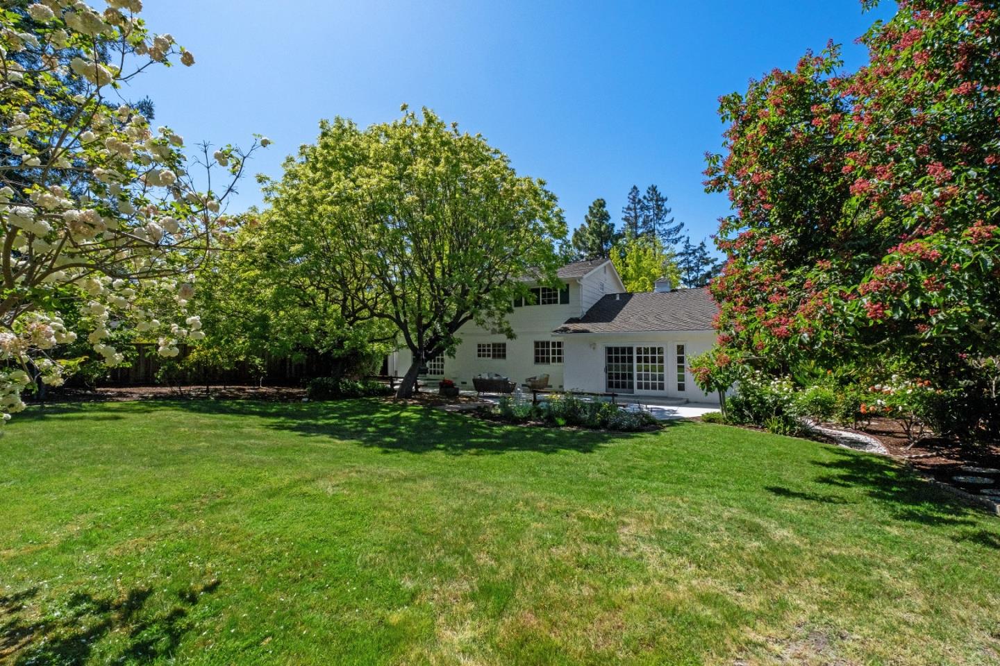 Detail Gallery Image 31 of 66 For 949 Wing Pl, Stanford,  CA 94305 - 5 Beds | 2/1 Baths