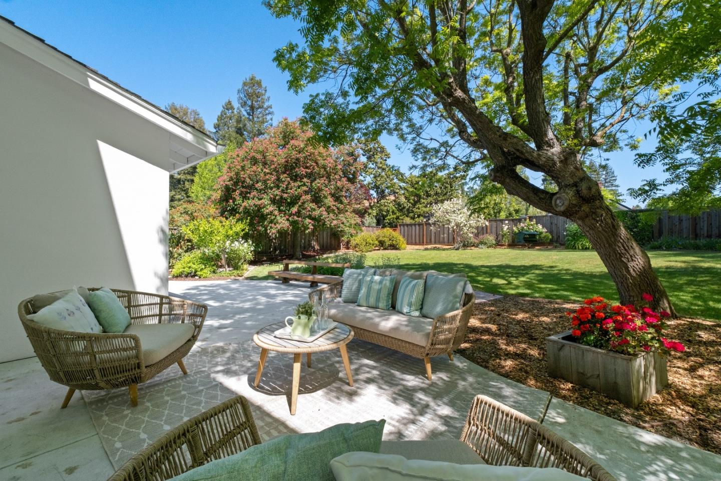 Detail Gallery Image 35 of 66 For 949 Wing Pl, Stanford,  CA 94305 - 5 Beds | 2/1 Baths