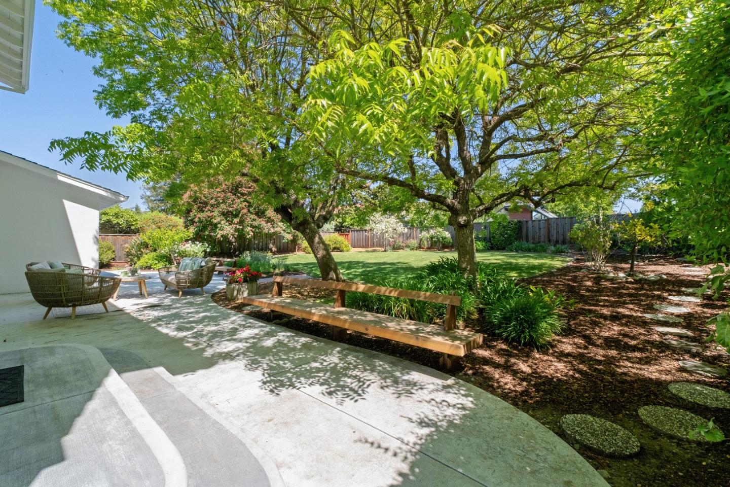 Detail Gallery Image 36 of 66 For 949 Wing Pl, Stanford,  CA 94305 - 5 Beds | 2/1 Baths