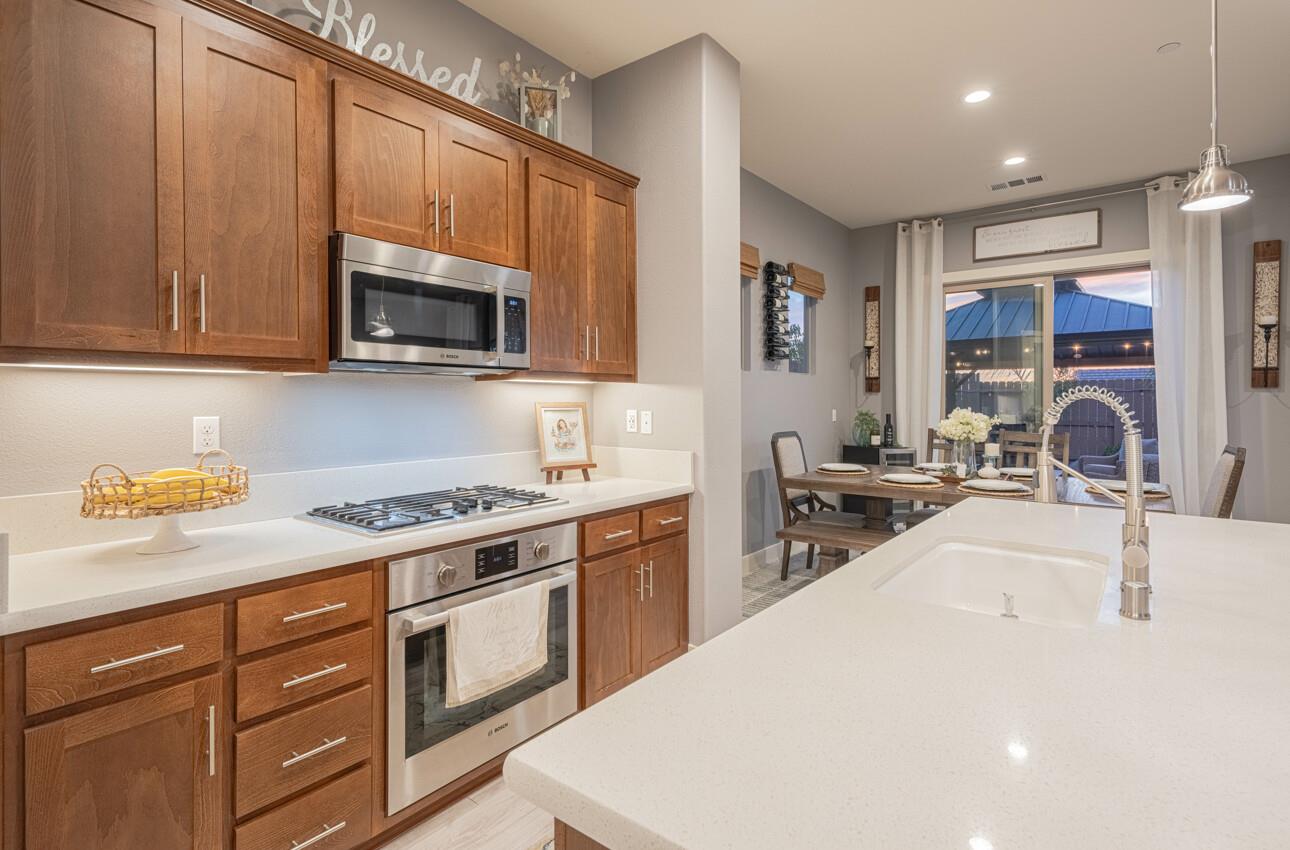 Detail Gallery Image 15 of 39 For 1622 Sunflower Dr, Hollister,  CA 95023 - 3 Beds | 2 Baths