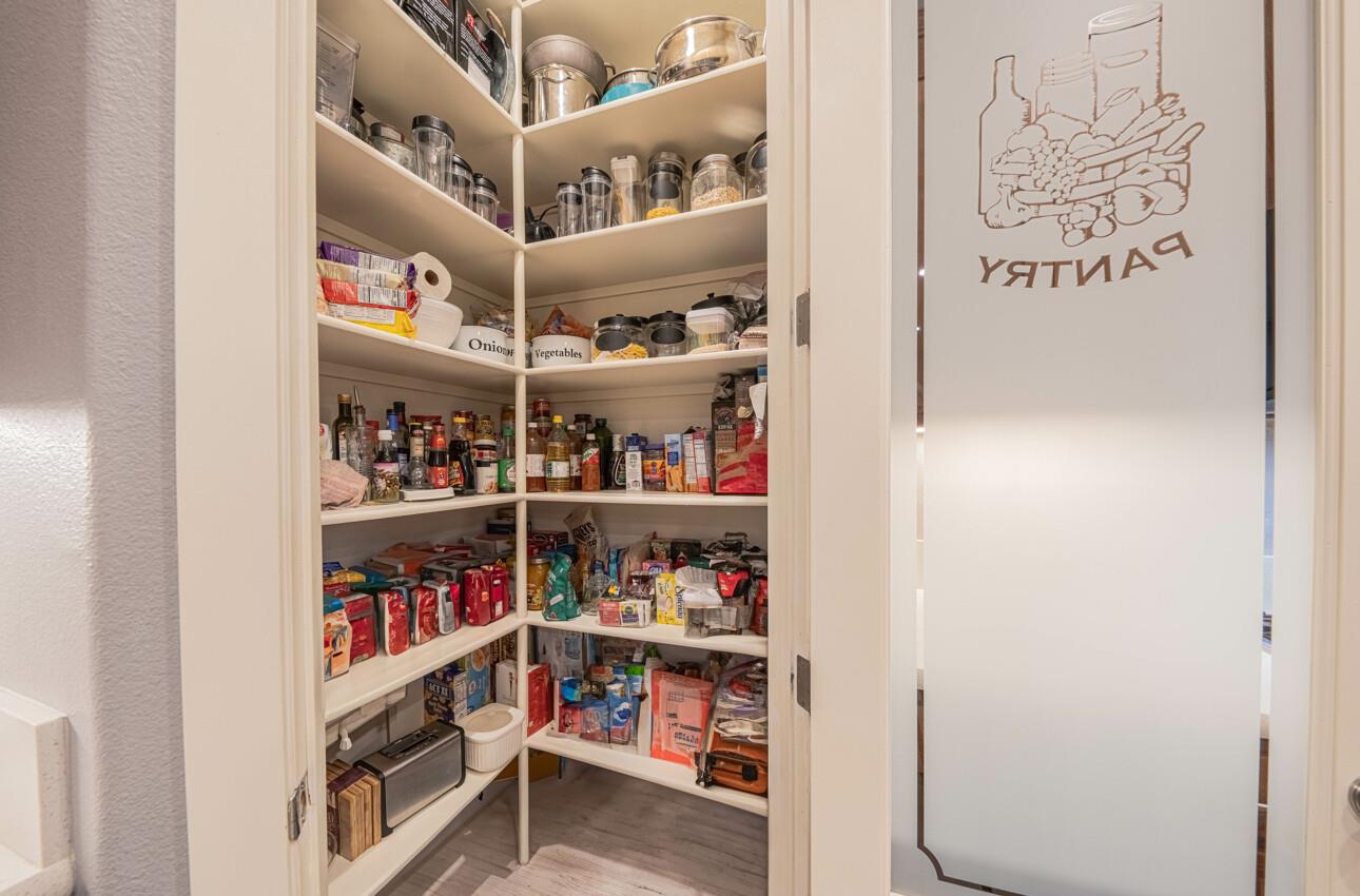 Detail Gallery Image 17 of 39 For 1622 Sunflower Dr, Hollister,  CA 95023 - 3 Beds | 2 Baths
