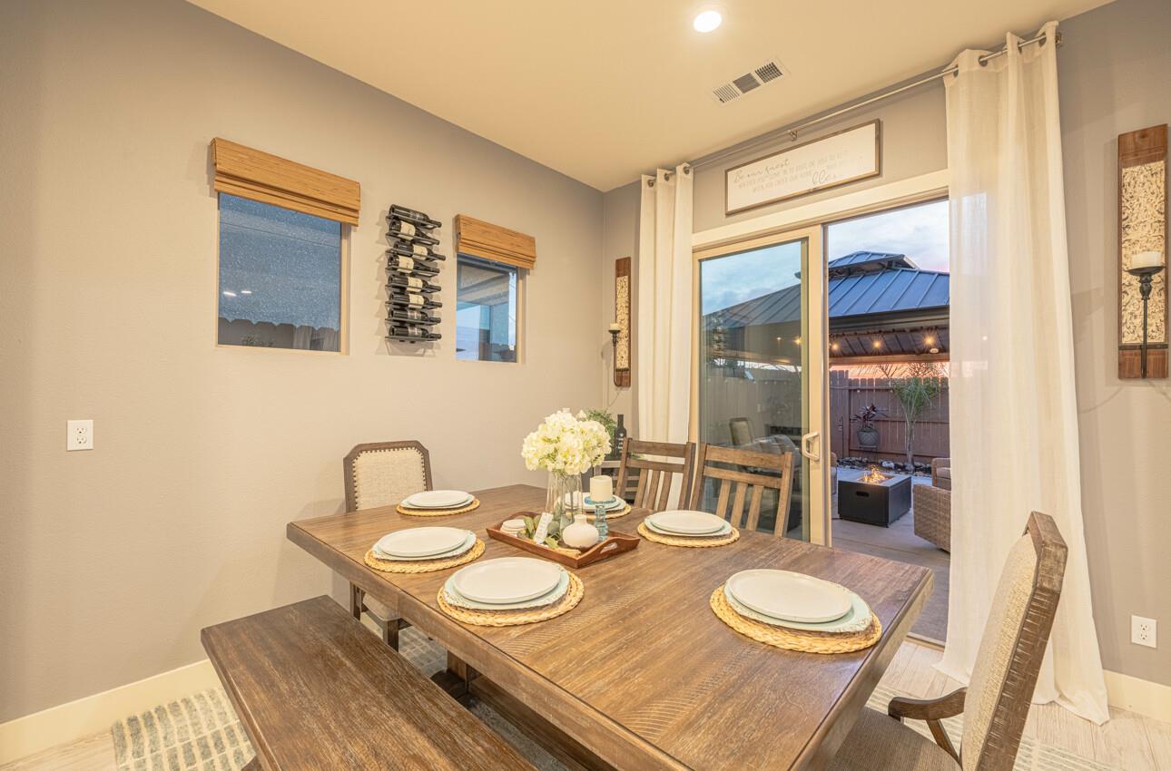 Detail Gallery Image 18 of 39 For 1622 Sunflower Dr, Hollister,  CA 95023 - 3 Beds | 2 Baths