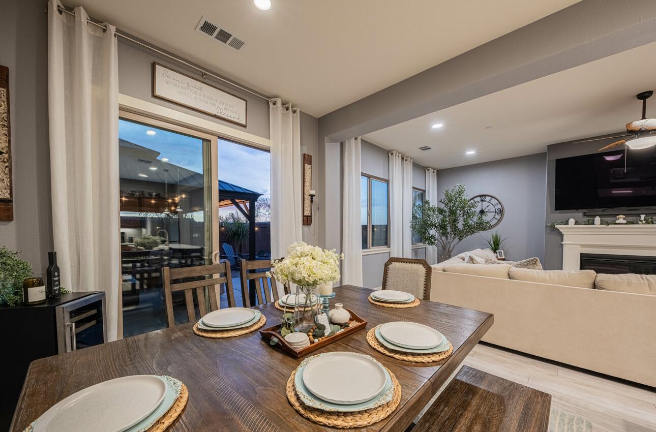 Detail Gallery Image 19 of 39 For 1622 Sunflower Dr, Hollister,  CA 95023 - 3 Beds | 2 Baths