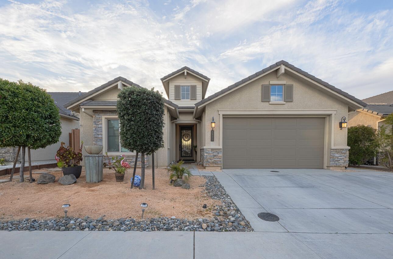 Detail Gallery Image 2 of 39 For 1622 Sunflower Dr, Hollister,  CA 95023 - 3 Beds | 2 Baths