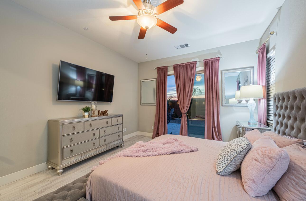 Detail Gallery Image 24 of 39 For 1622 Sunflower Dr, Hollister,  CA 95023 - 3 Beds | 2 Baths