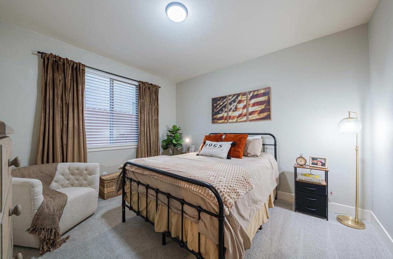 Detail Gallery Image 33 of 39 For 1622 Sunflower Dr, Hollister,  CA 95023 - 3 Beds | 2 Baths