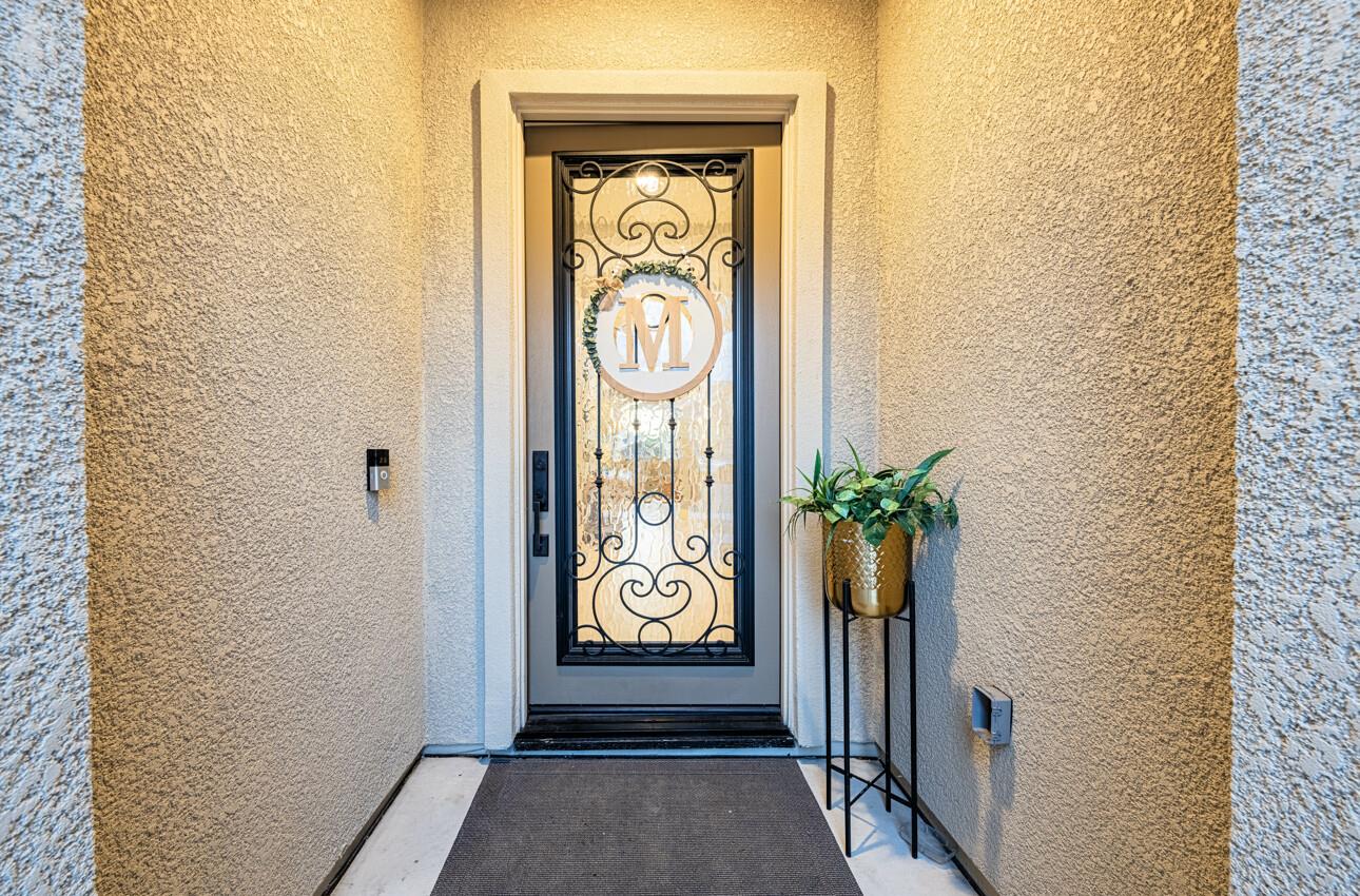 Detail Gallery Image 6 of 39 For 1622 Sunflower Dr, Hollister,  CA 95023 - 3 Beds | 2 Baths