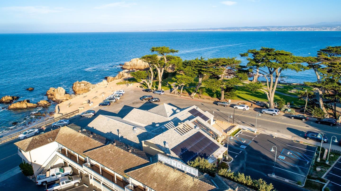 Detail Gallery Image 3 of 14 For 631 Ocean View Blvd #D-E,  Pacific Grove,  CA 93950 - – Beds | – Baths