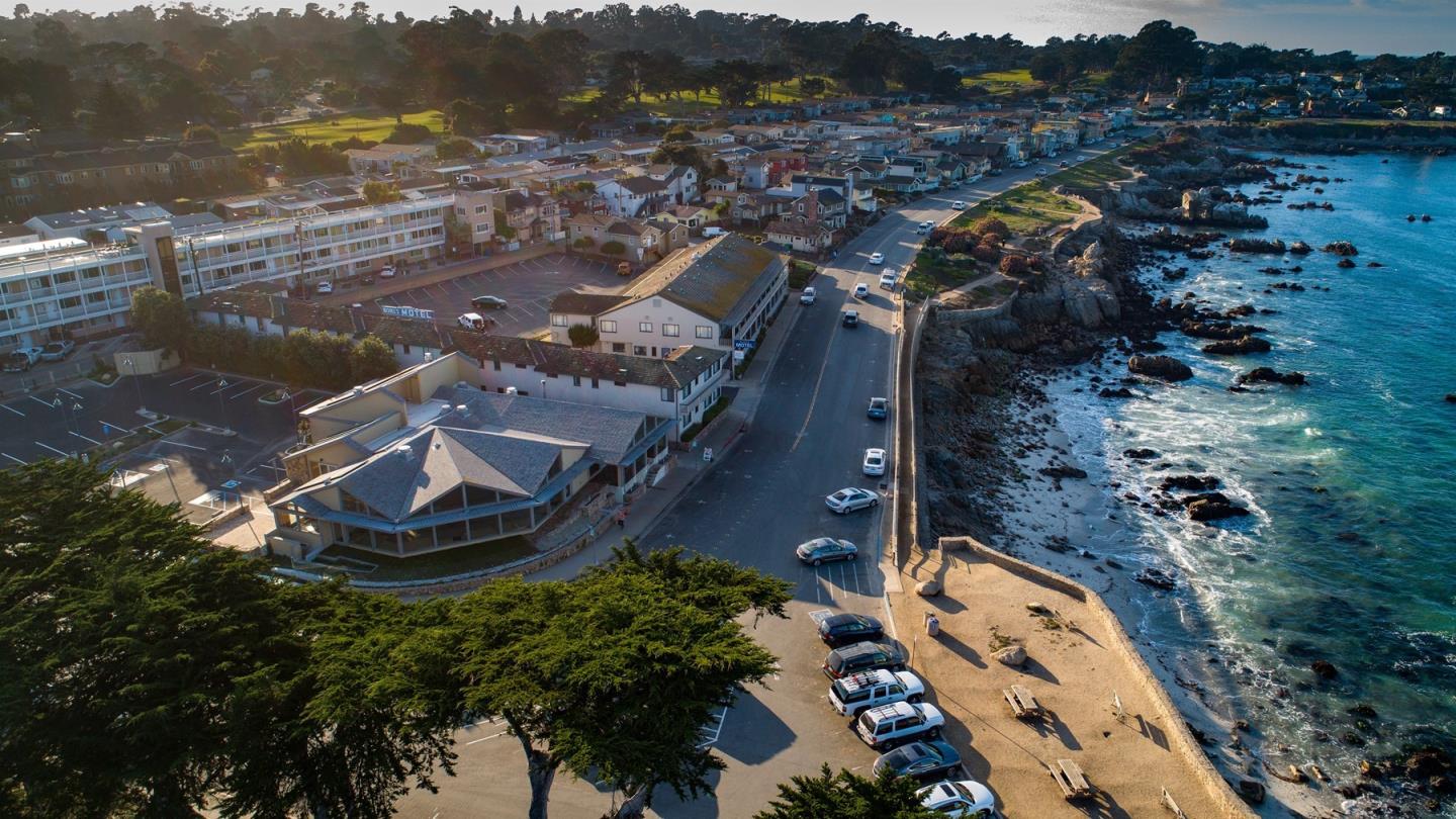 Detail Gallery Image 5 of 14 For 631 Ocean View Blvd #D-E,  Pacific Grove,  CA 93950 - – Beds | – Baths