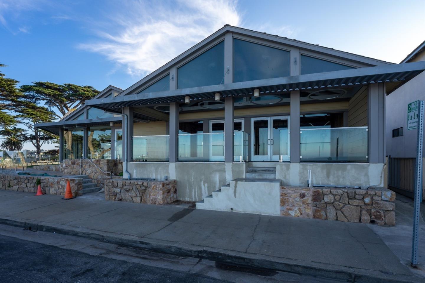 Detail Gallery Image 9 of 14 For 631 Ocean View Blvd #D-E,  Pacific Grove,  CA 93950 - – Beds | – Baths