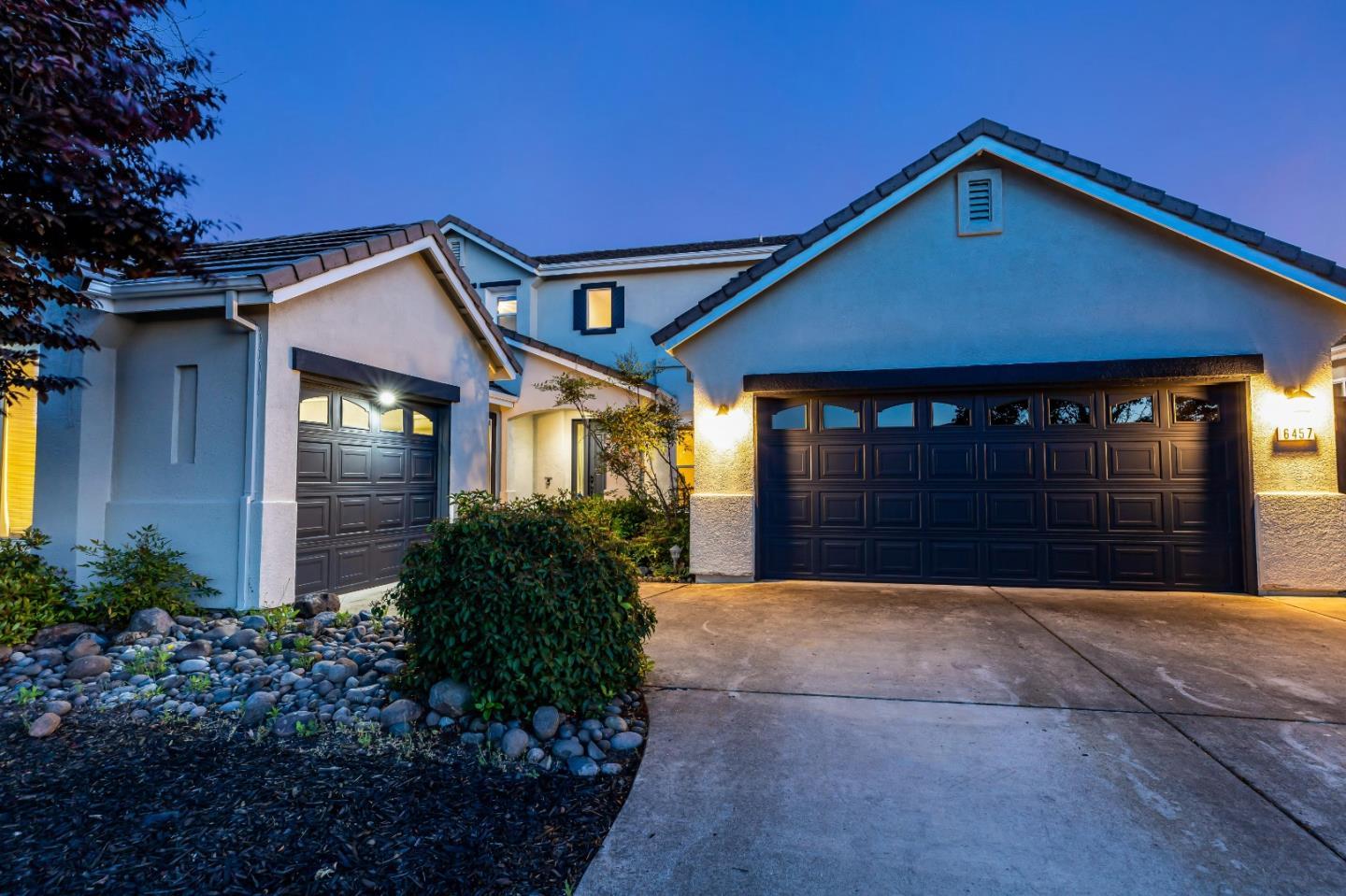 Detail Gallery Image 2 of 28 For 6457 Sonora Pass Way, Rocklin,  CA 95765 - 5 Beds | 3 Baths