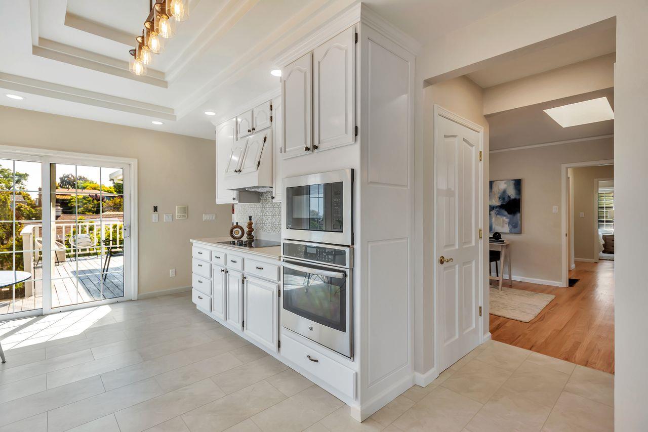 Detail Gallery Image 20 of 85 For 3709 Kenwood Ave, San Mateo,  CA 94403 - 4 Beds | 2/1 Baths