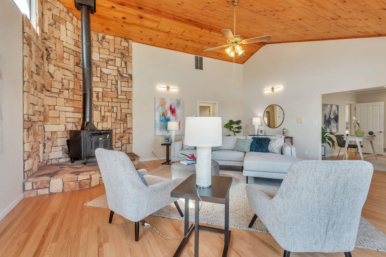 Detail Gallery Image 28 of 85 For 3709 Kenwood Ave, San Mateo,  CA 94403 - 4 Beds | 2/1 Baths