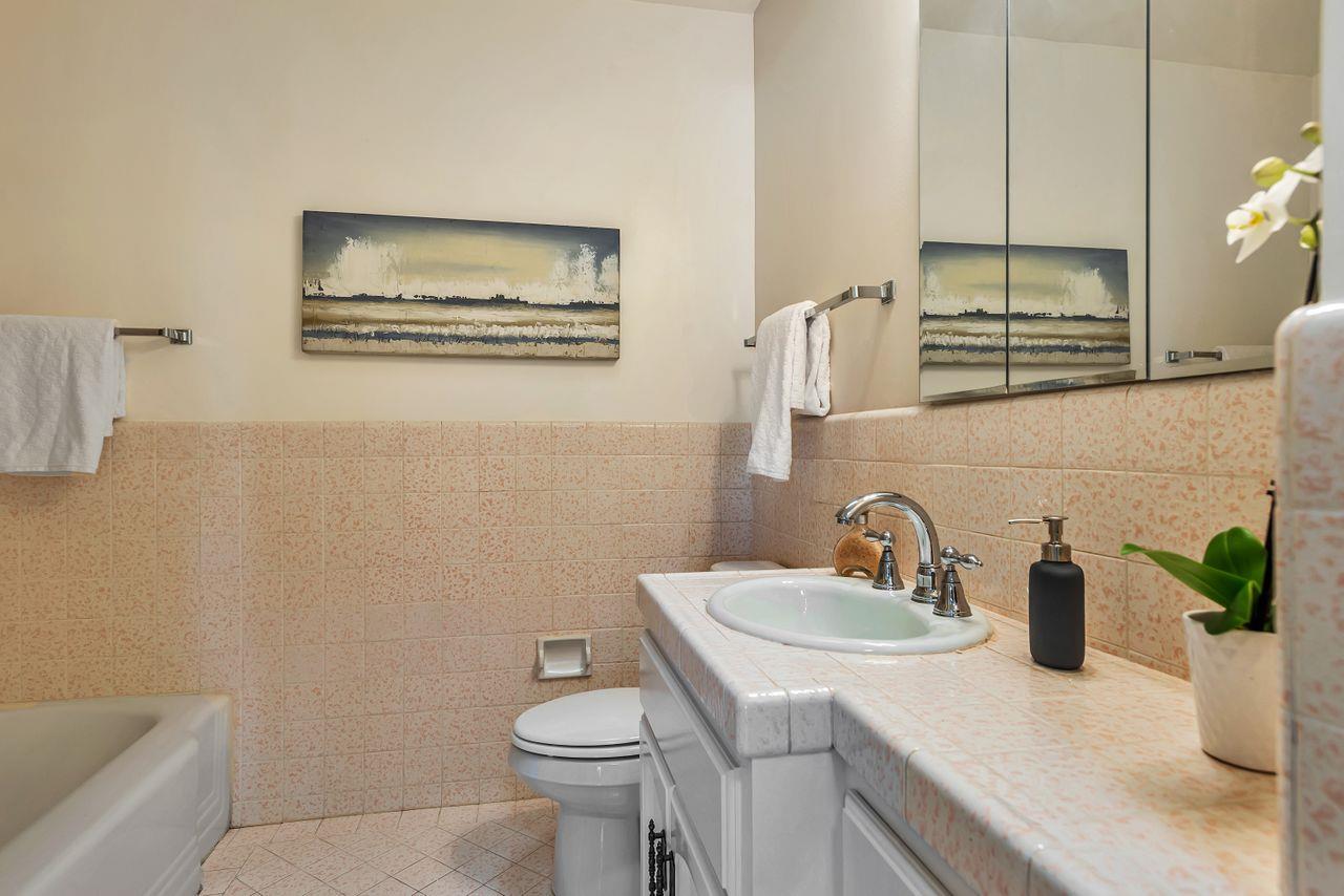 Detail Gallery Image 53 of 85 For 3709 Kenwood Ave, San Mateo,  CA 94403 - 4 Beds | 2/1 Baths