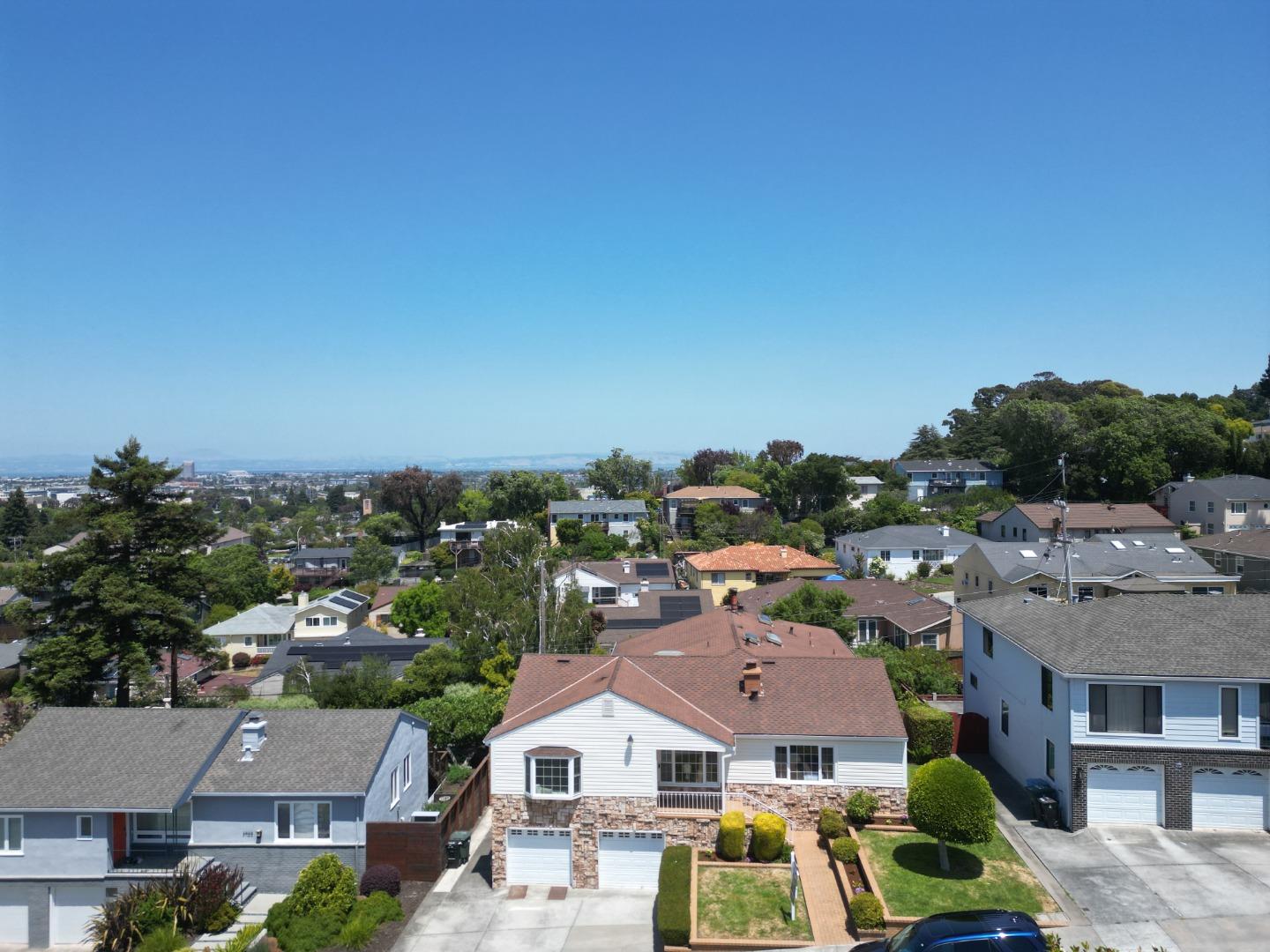 Detail Gallery Image 70 of 85 For 3709 Kenwood Ave, San Mateo,  CA 94403 - 4 Beds | 2/1 Baths
