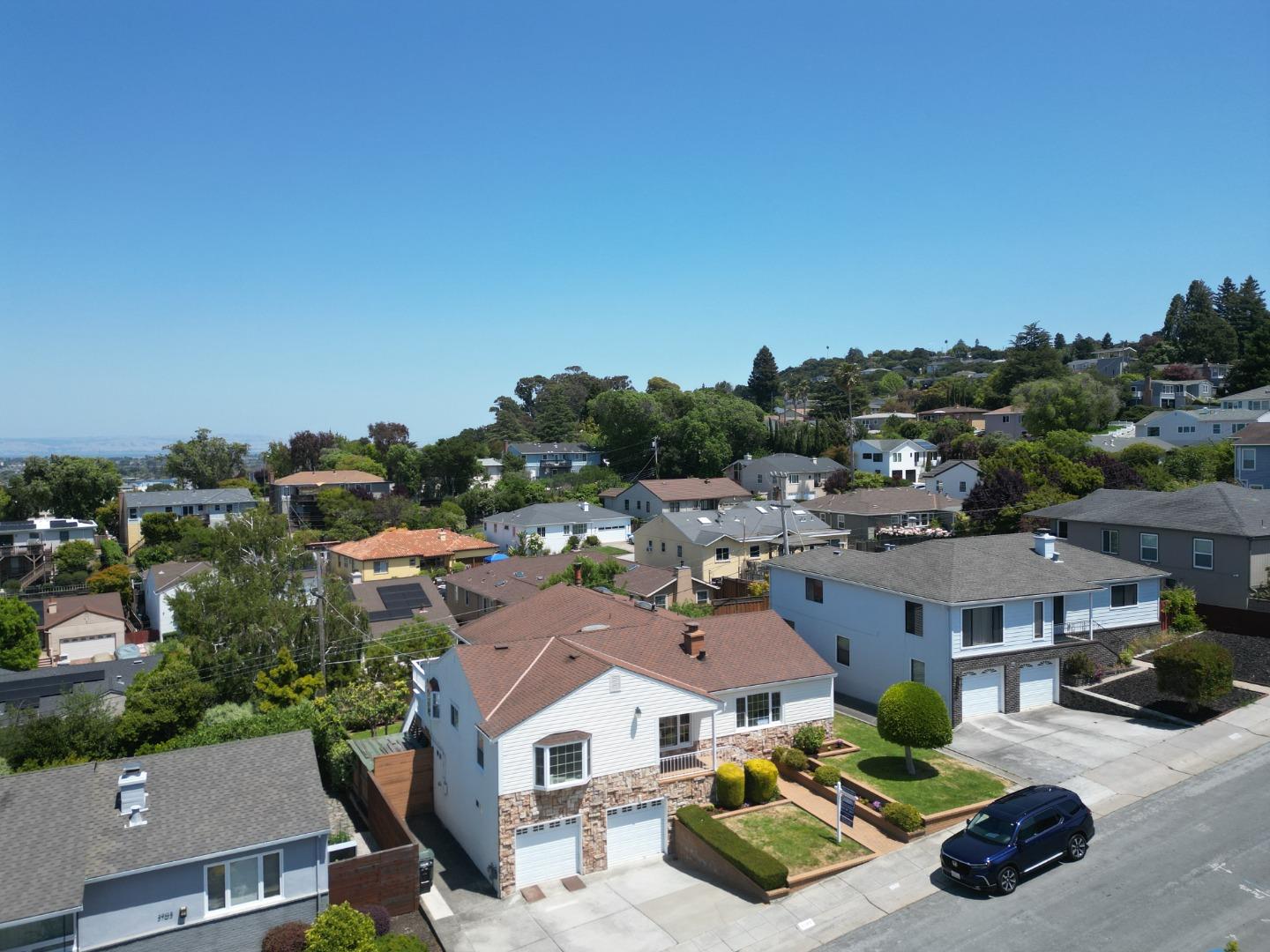 Detail Gallery Image 74 of 85 For 3709 Kenwood Ave, San Mateo,  CA 94403 - 4 Beds | 2/1 Baths