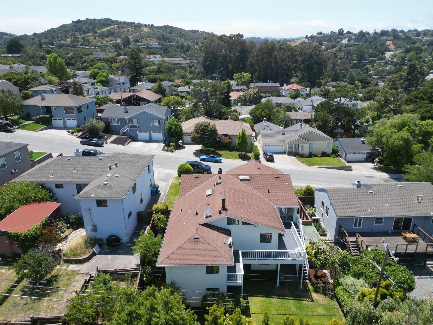 Detail Gallery Image 78 of 85 For 3709 Kenwood Ave, San Mateo,  CA 94403 - 4 Beds | 2/1 Baths