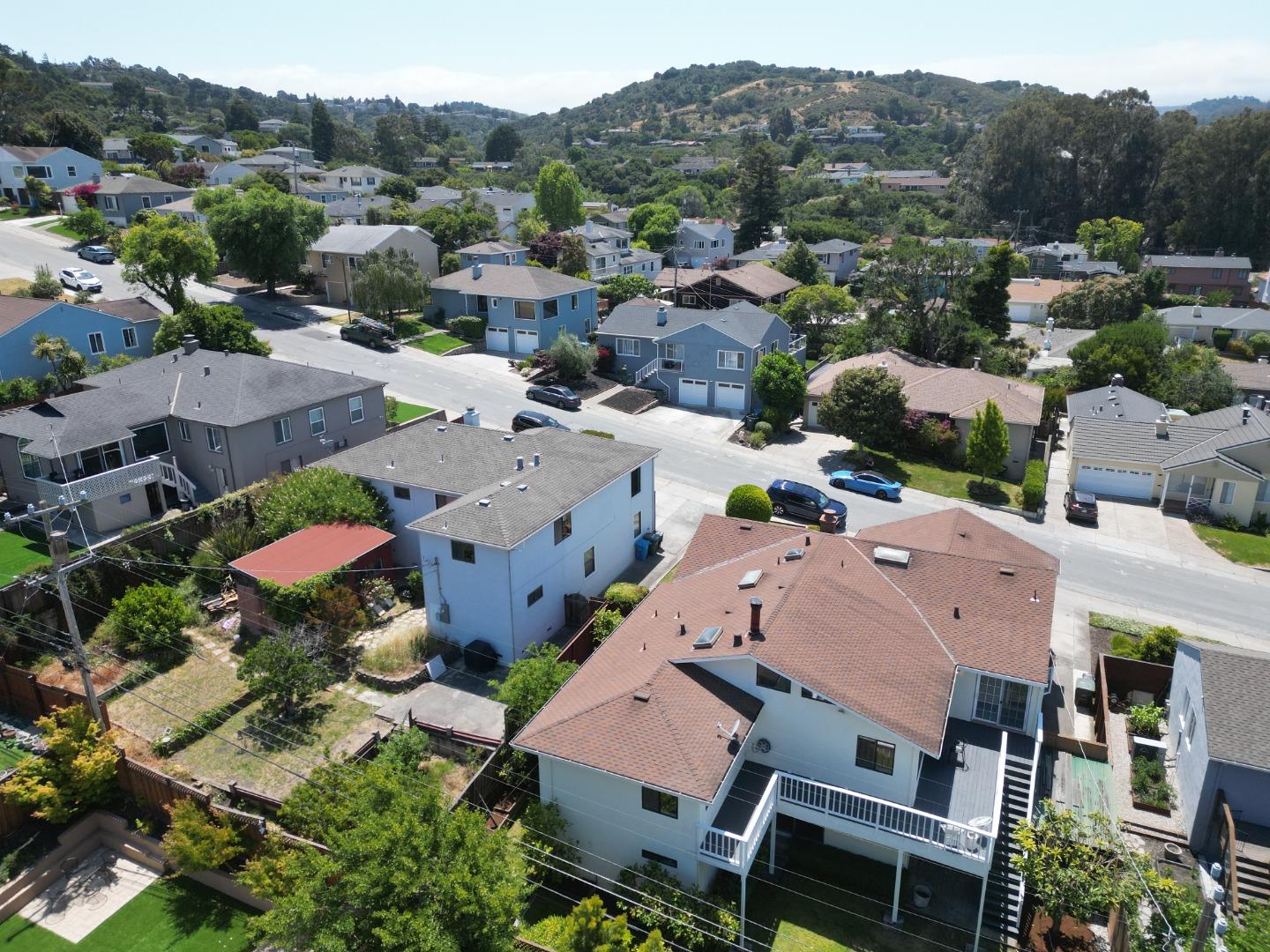 Detail Gallery Image 79 of 85 For 3709 Kenwood Ave, San Mateo,  CA 94403 - 4 Beds | 2/1 Baths