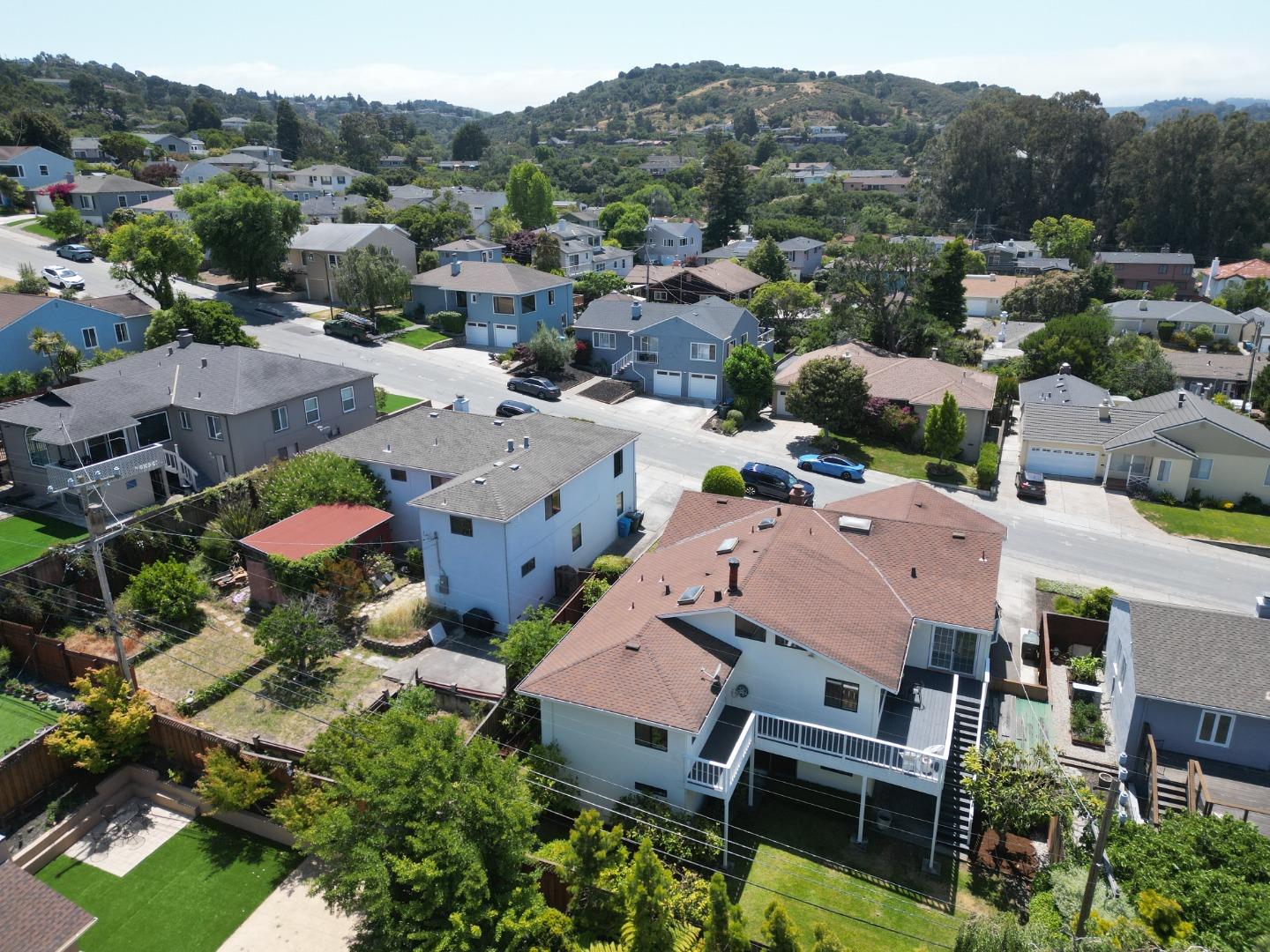 Detail Gallery Image 80 of 85 For 3709 Kenwood Ave, San Mateo,  CA 94403 - 4 Beds | 2/1 Baths