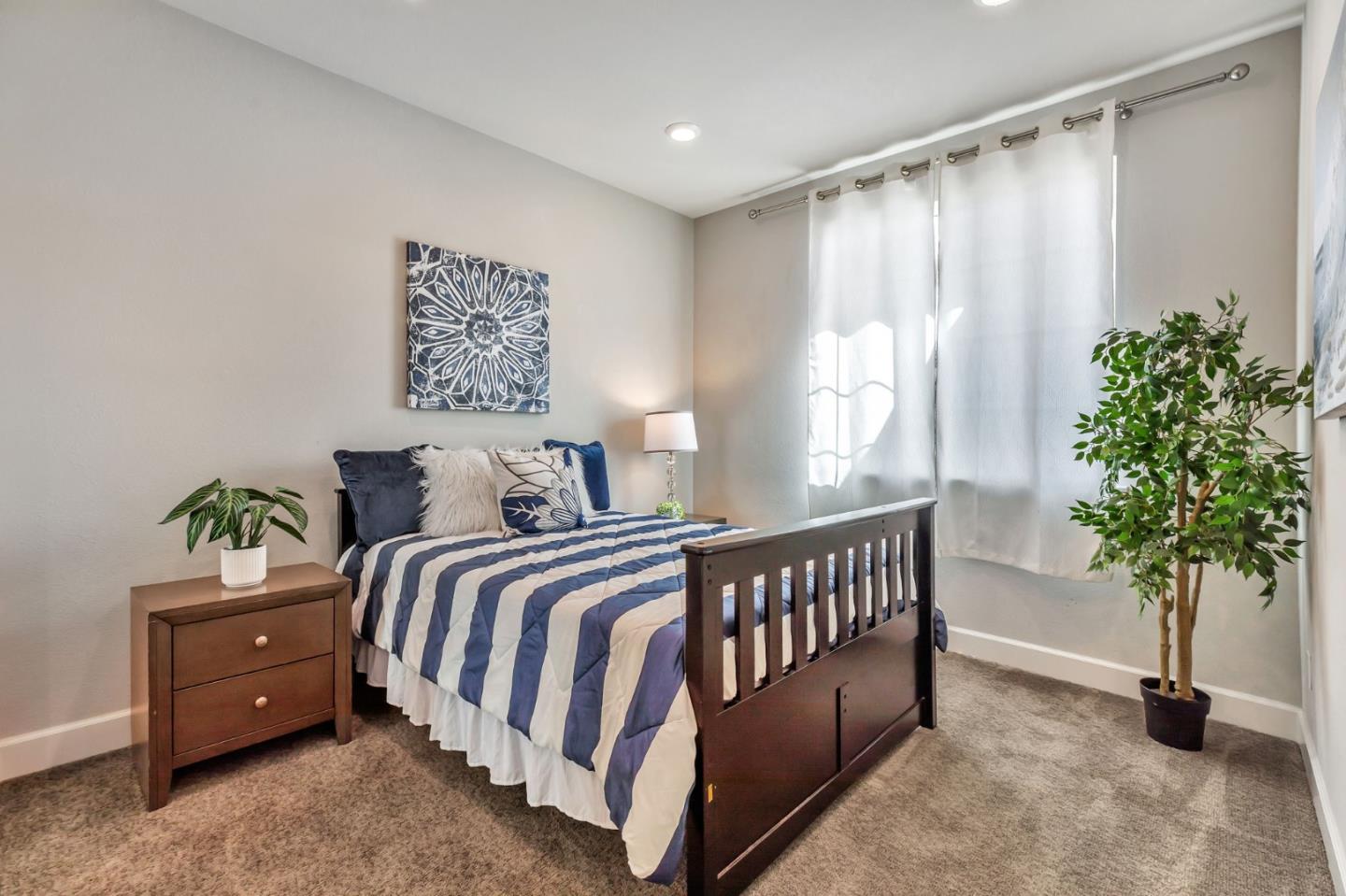 Detail Gallery Image 28 of 48 For 1216 Steinbeck Dr, Hollister,  CA 95023 - 3 Beds | 2 Baths