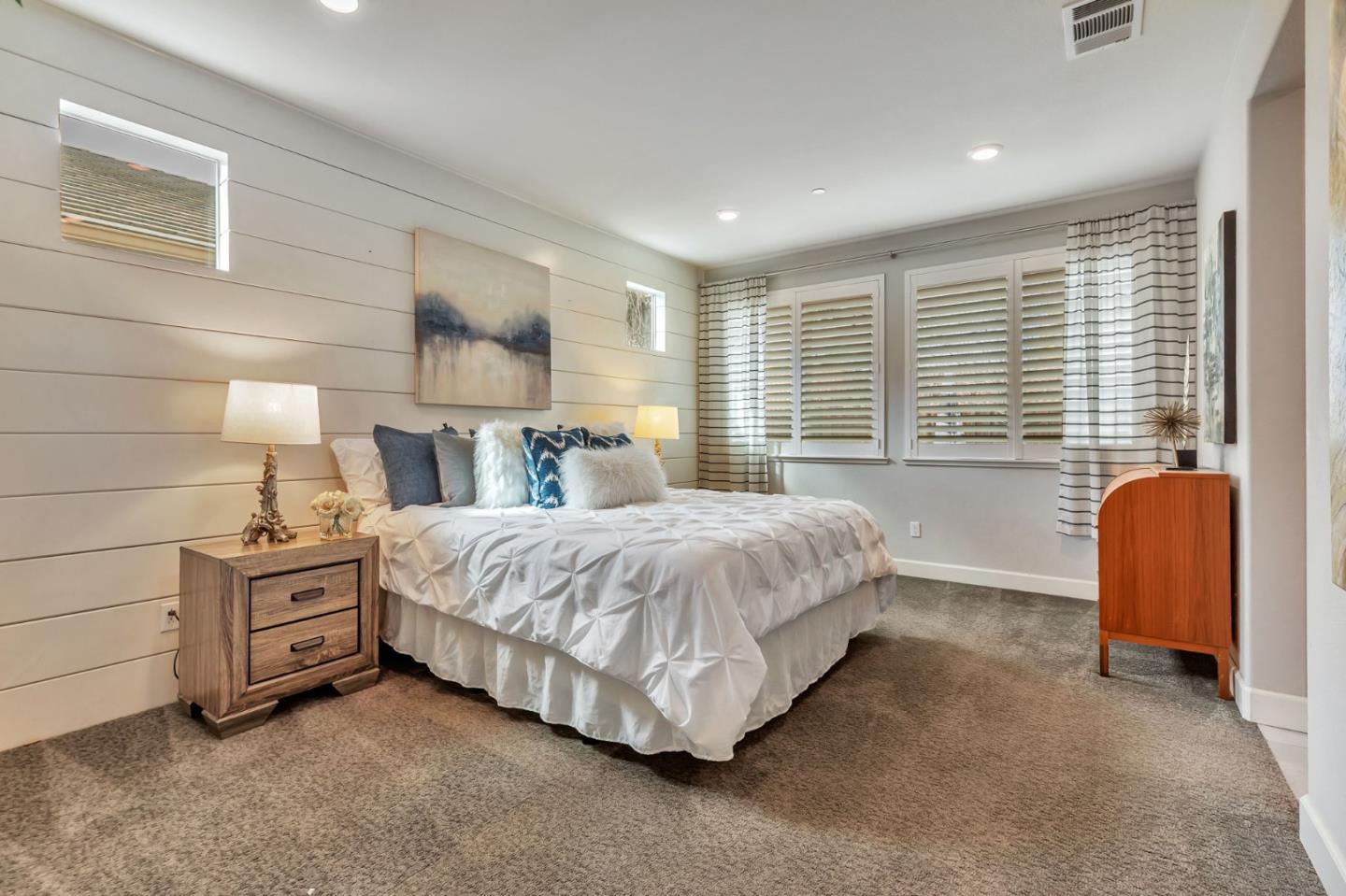 Detail Gallery Image 33 of 48 For 1216 Steinbeck Dr, Hollister,  CA 95023 - 3 Beds | 2 Baths