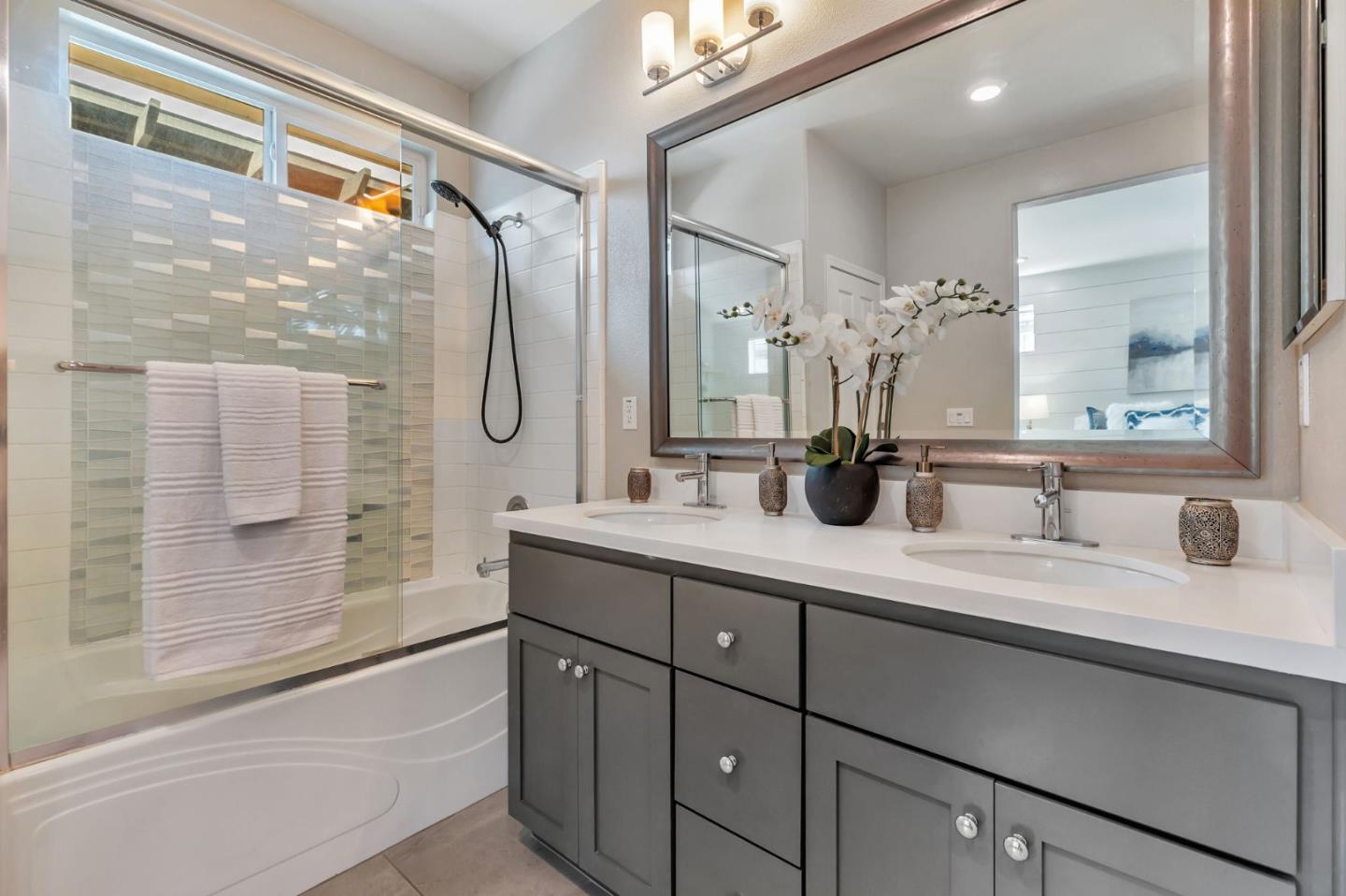 Detail Gallery Image 40 of 48 For 1216 Steinbeck Dr, Hollister,  CA 95023 - 3 Beds | 2 Baths