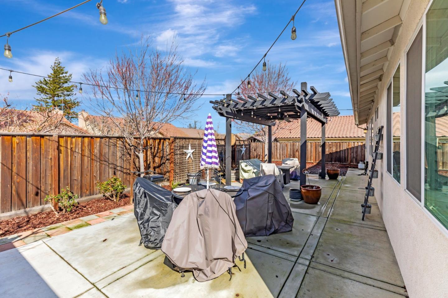 Detail Gallery Image 47 of 48 For 1216 Steinbeck Dr, Hollister,  CA 95023 - 3 Beds | 2 Baths