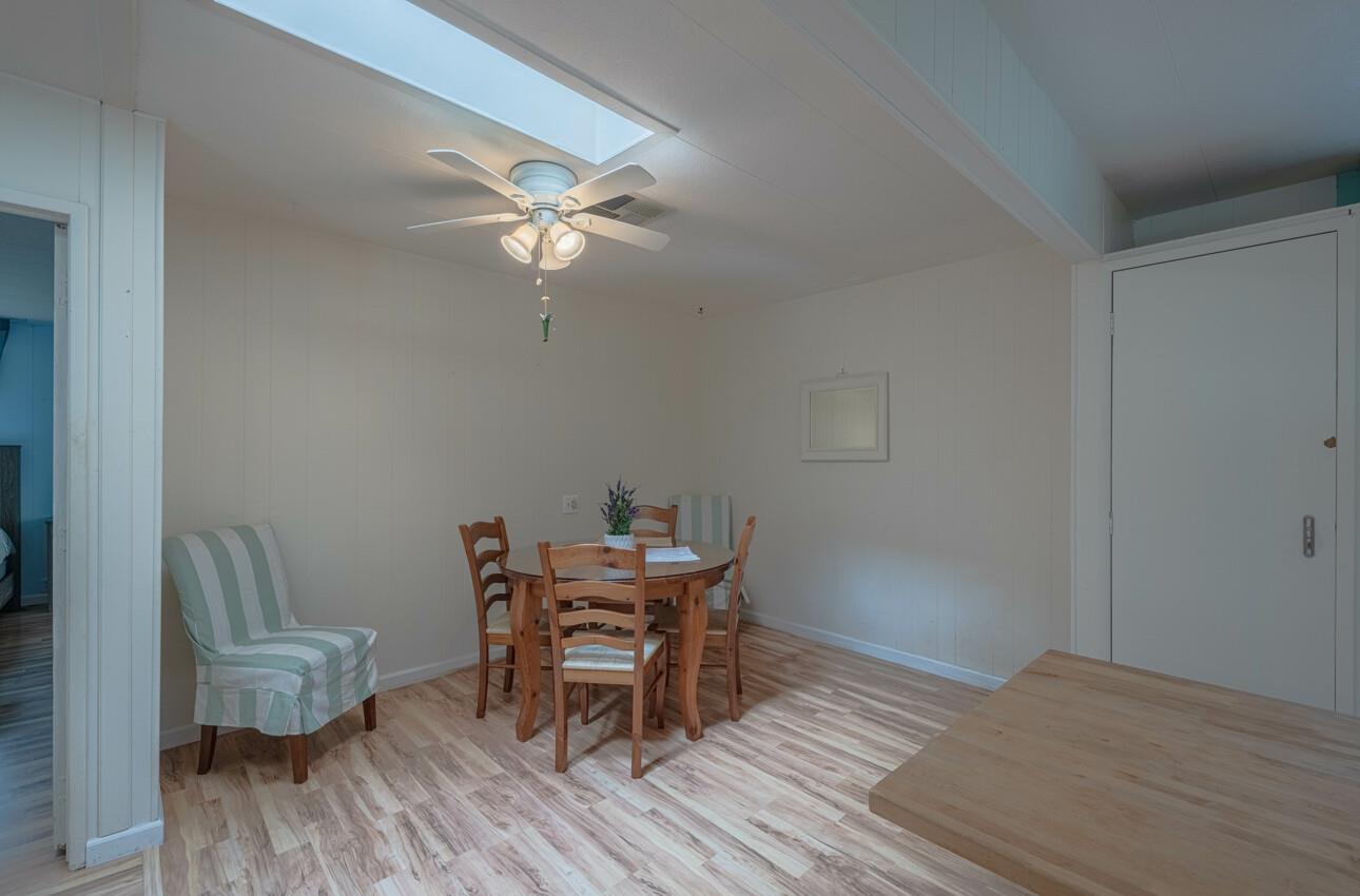 Detail Gallery Image 14 of 37 For 17581 Pond-Derosa #17581/3,  Prunedale,  CA 93907 - 2 Beds | 2 Baths