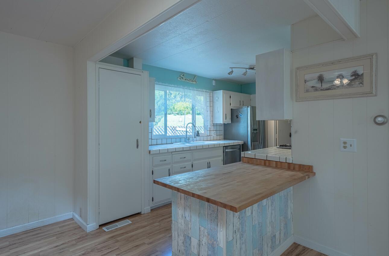 Detail Gallery Image 16 of 37 For 17581 Pond-Derosa #17581/3,  Prunedale,  CA 93907 - 2 Beds | 2 Baths