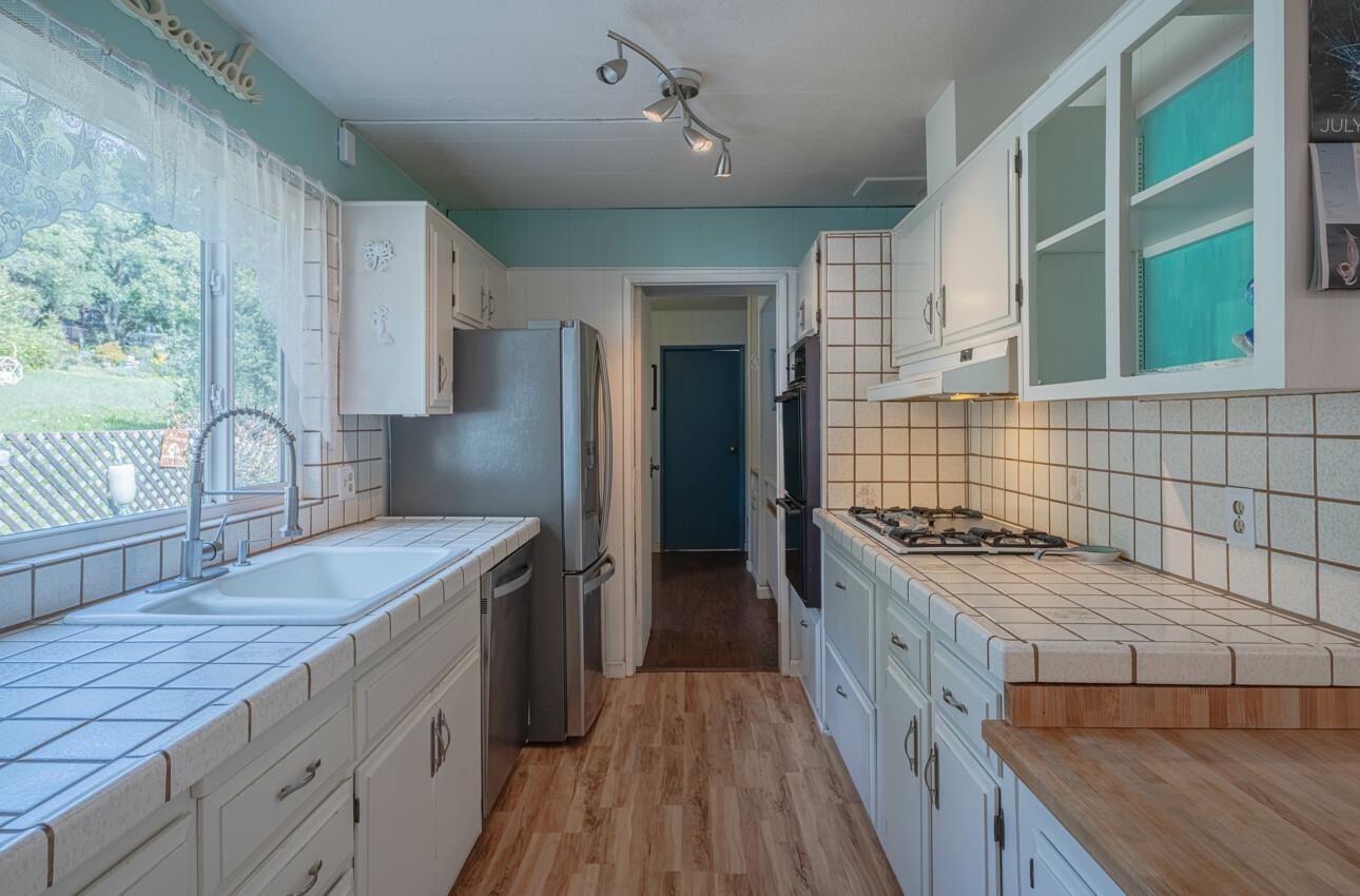 Detail Gallery Image 17 of 37 For 17581 Pond-Derosa #17581/3,  Prunedale,  CA 93907 - 2 Beds | 2 Baths