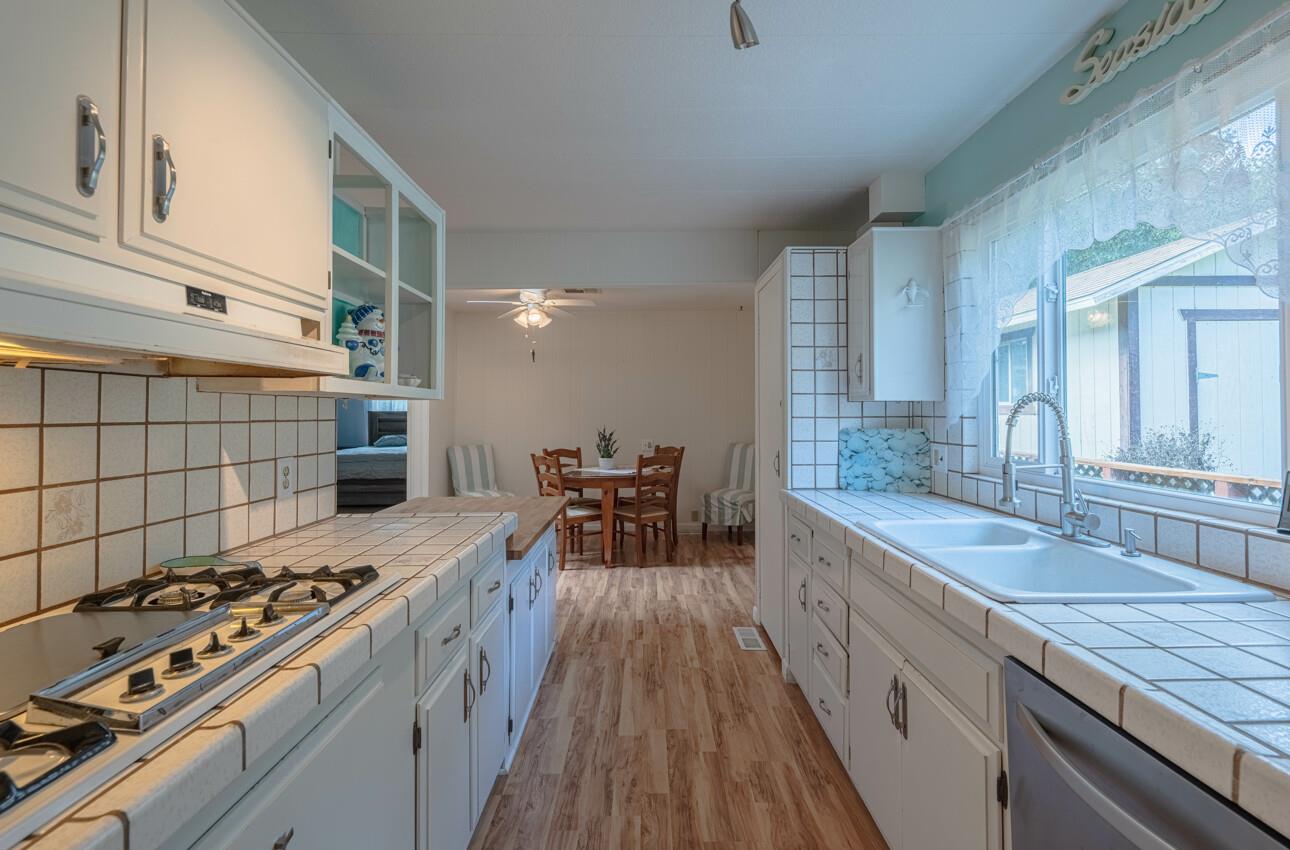 Detail Gallery Image 20 of 37 For 17581 Pond-Derosa #17581/3,  Prunedale,  CA 93907 - 2 Beds | 2 Baths