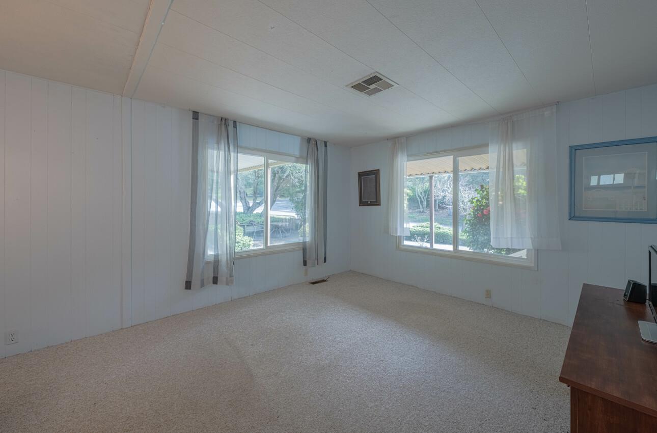 Detail Gallery Image 30 of 37 For 17581 Pond-Derosa #17581/3,  Prunedale,  CA 93907 - 2 Beds | 2 Baths