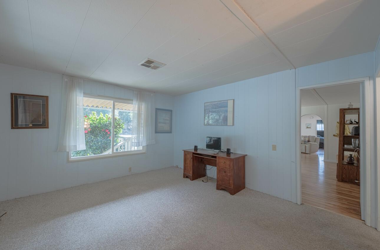 Detail Gallery Image 32 of 37 For 17581 Pond-Derosa #17581/3,  Prunedale,  CA 93907 - 2 Beds | 2 Baths
