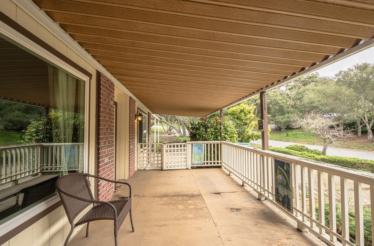 Detail Gallery Image 5 of 37 For 17581 Pond-Derosa #17581/3,  Prunedale,  CA 93907 - 2 Beds | 2 Baths