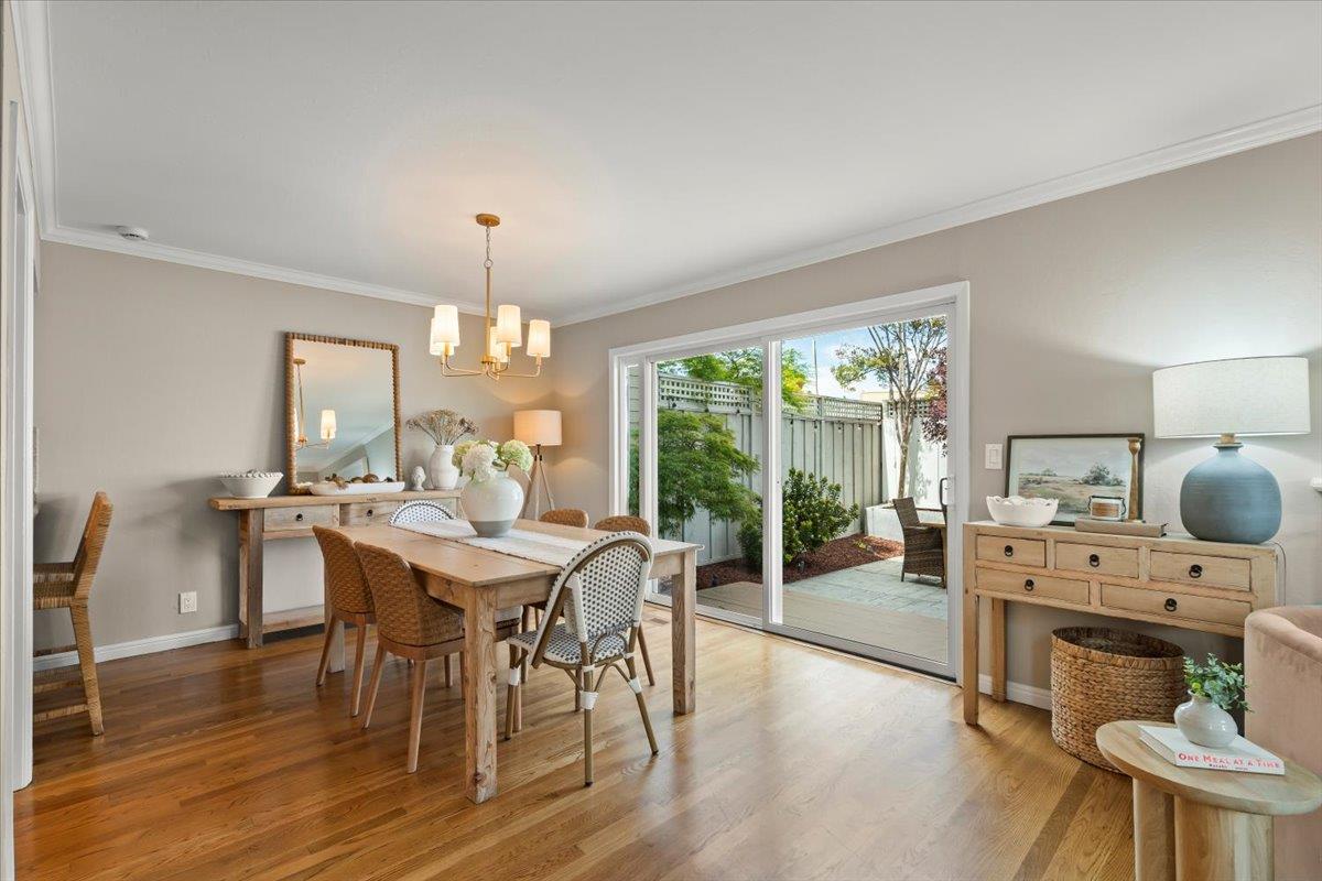 Detail Gallery Image 10 of 35 For 16979 Roberts Rd #9,  Los Gatos,  CA 95032 - 3 Beds | 2/1 Baths