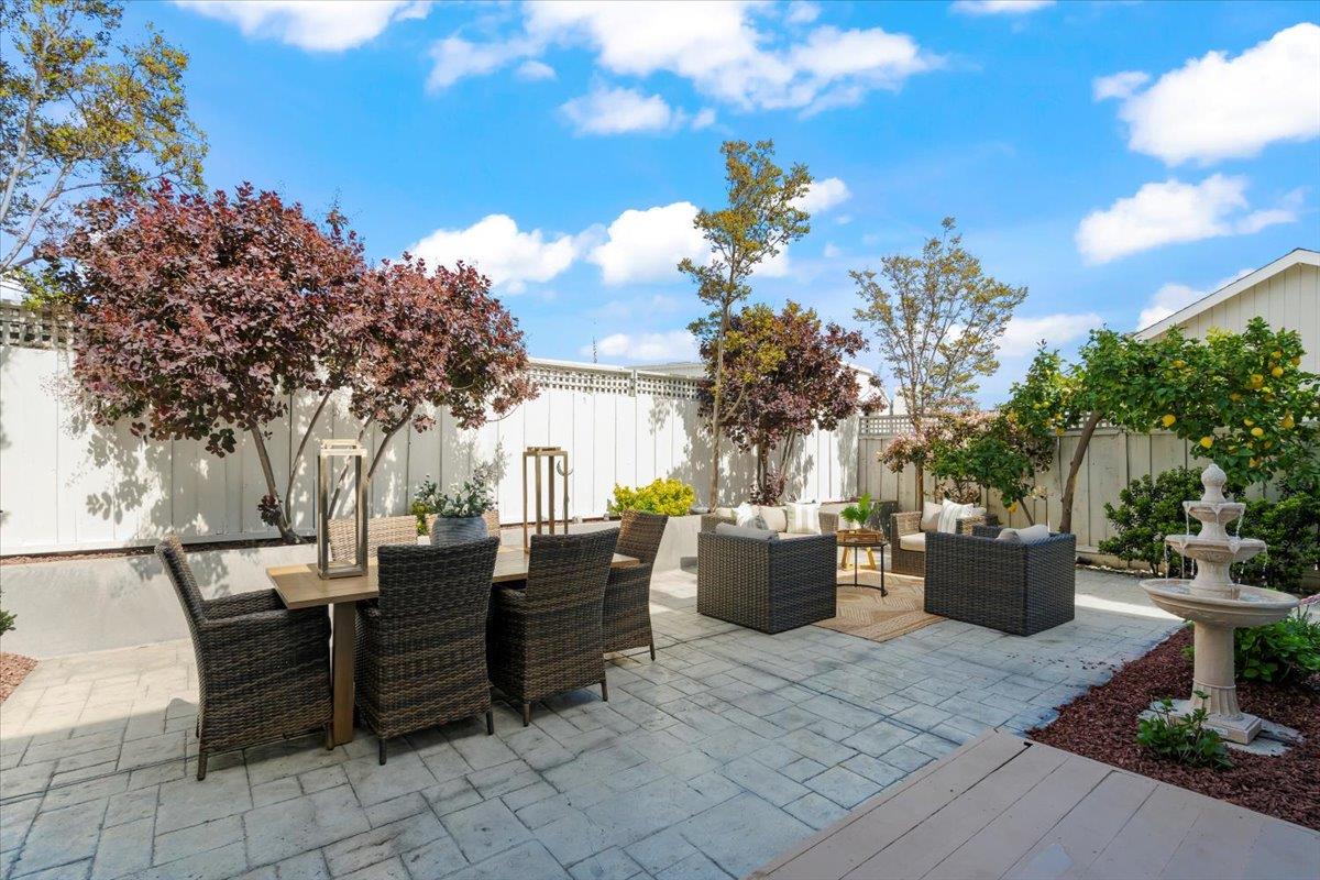 Detail Gallery Image 20 of 35 For 16979 Roberts Rd #9,  Los Gatos,  CA 95032 - 3 Beds | 2/1 Baths