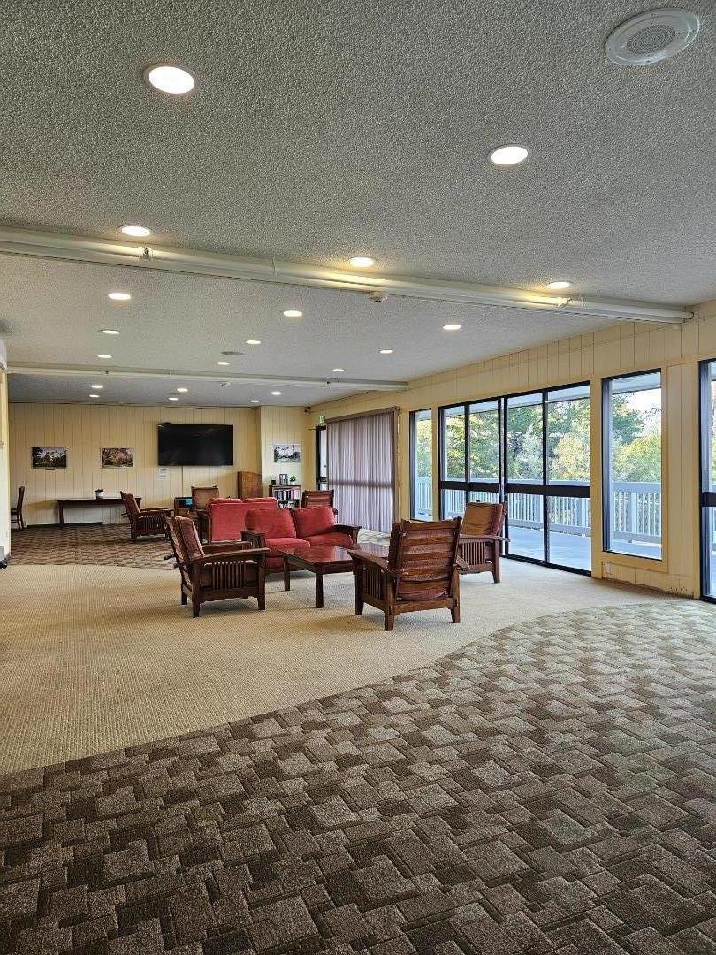 Detail Gallery Image 14 of 29 For 7108 Shelter Creek Ln, San Bruno,  CA 94066 - 1 Beds | 1 Baths