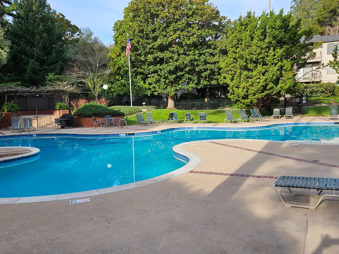 Detail Gallery Image 21 of 29 For 7108 Shelter Creek Ln, San Bruno,  CA 94066 - 1 Beds | 1 Baths
