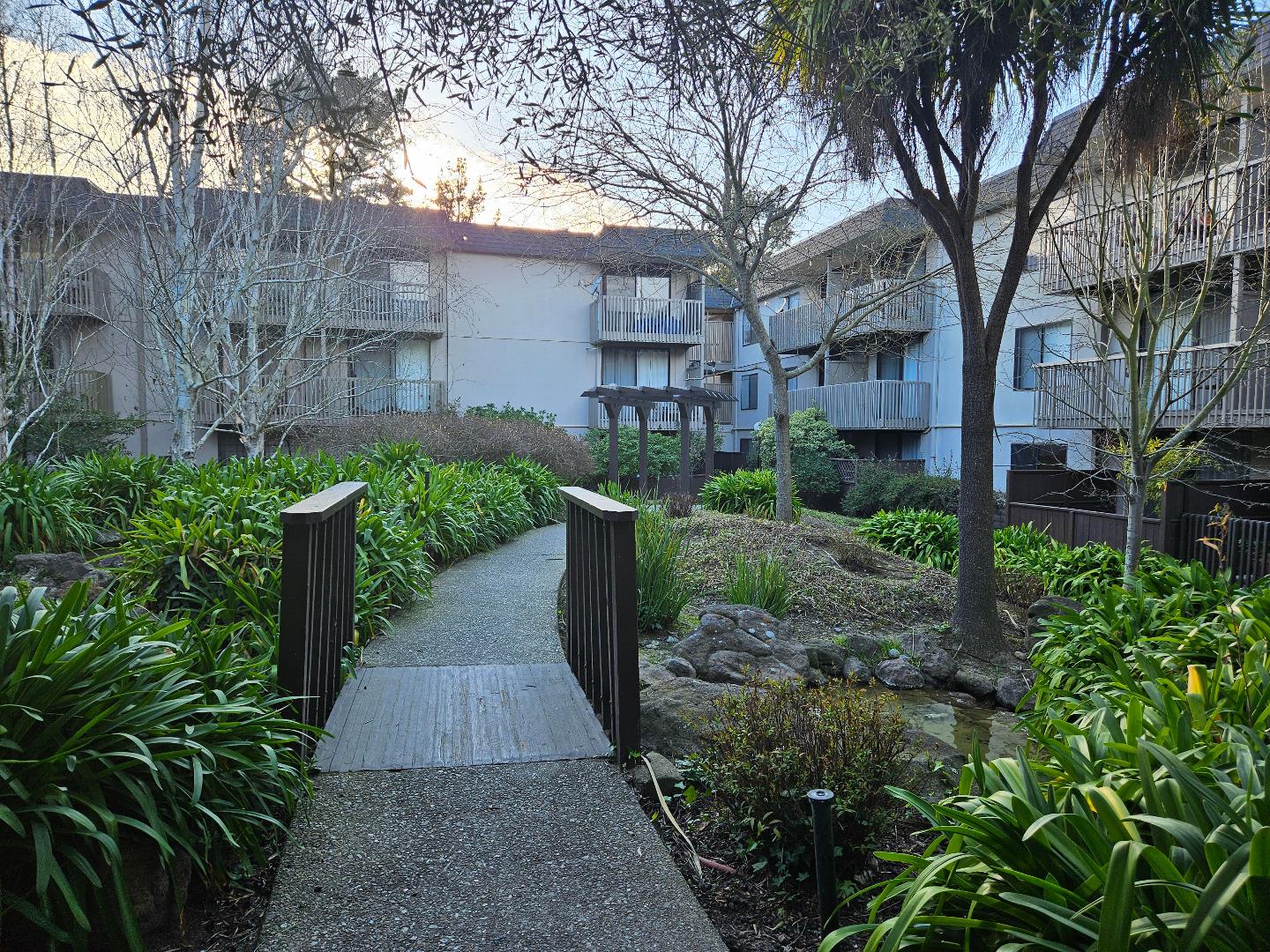 Detail Gallery Image 23 of 29 For 7108 Shelter Creek Ln, San Bruno,  CA 94066 - 1 Beds | 1 Baths