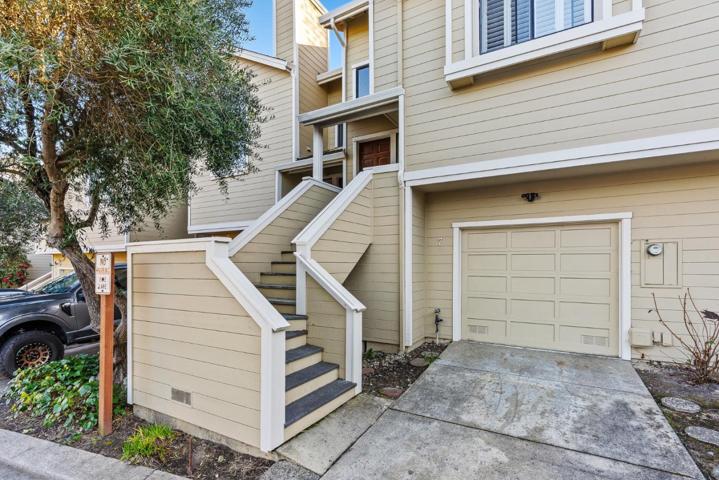 Detail Gallery Image 2 of 39 For 7 Arabian Way, Scotts Valley,  CA 95066 - 2 Beds | 2 Baths
