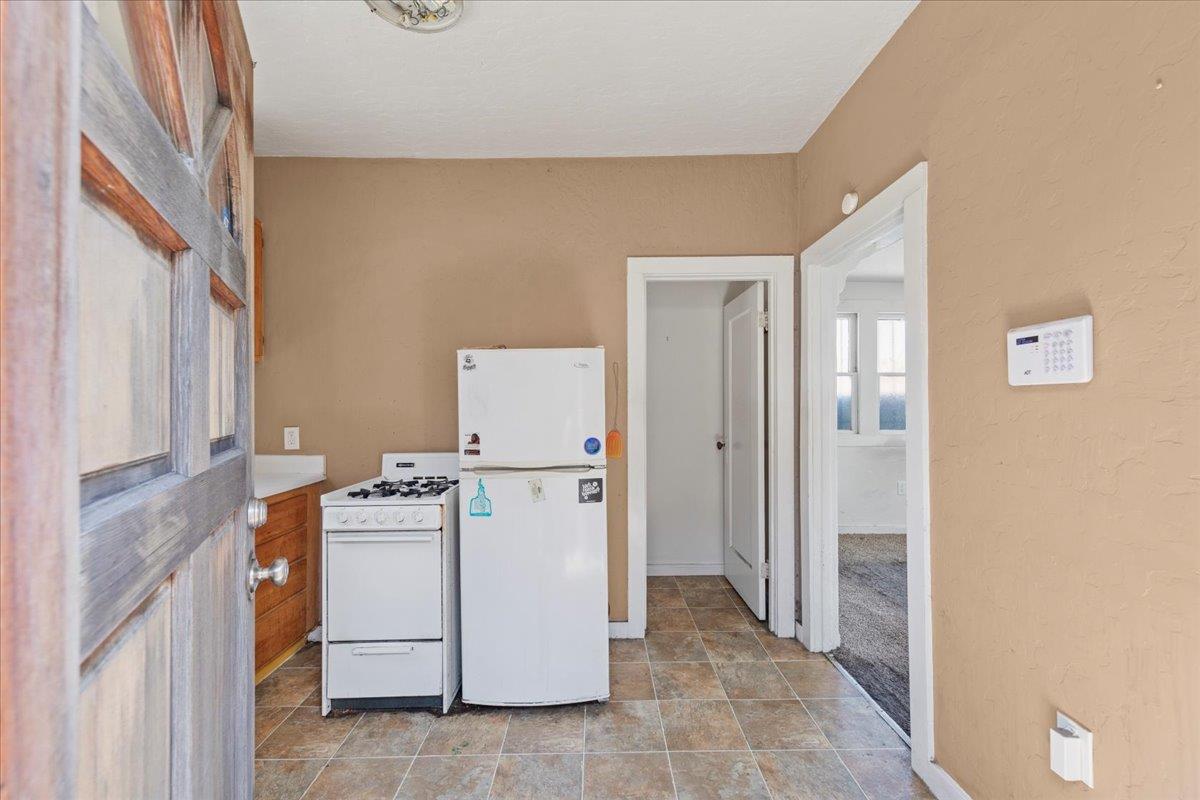 Detail Gallery Image 11 of 20 For 2857 Ford St, Oakland,  CA 94601 - – Beds | – Baths