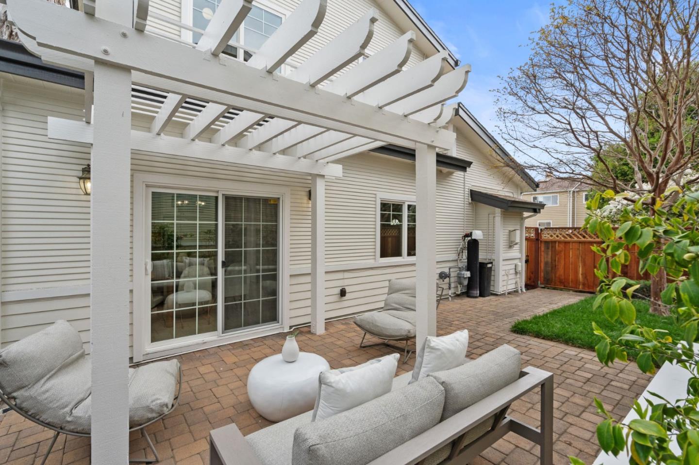 Detail Gallery Image 34 of 45 For 426 Crescent Ave, Sunnyvale,  CA 94087 - 3 Beds | 2/1 Baths