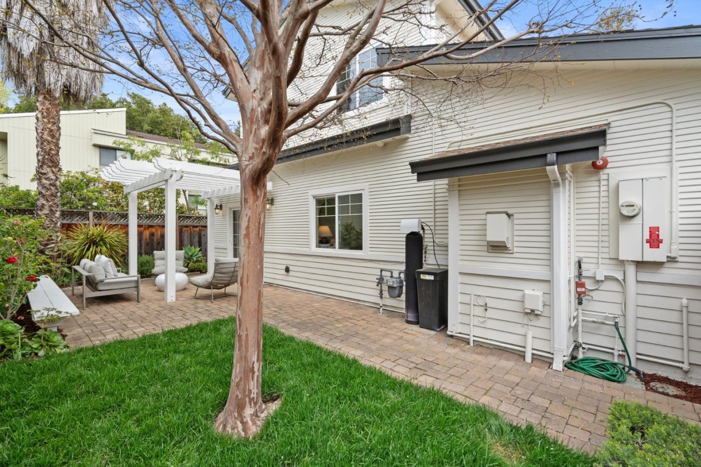 Detail Gallery Image 35 of 45 For 426 Crescent Ave, Sunnyvale,  CA 94087 - 3 Beds | 2/1 Baths
