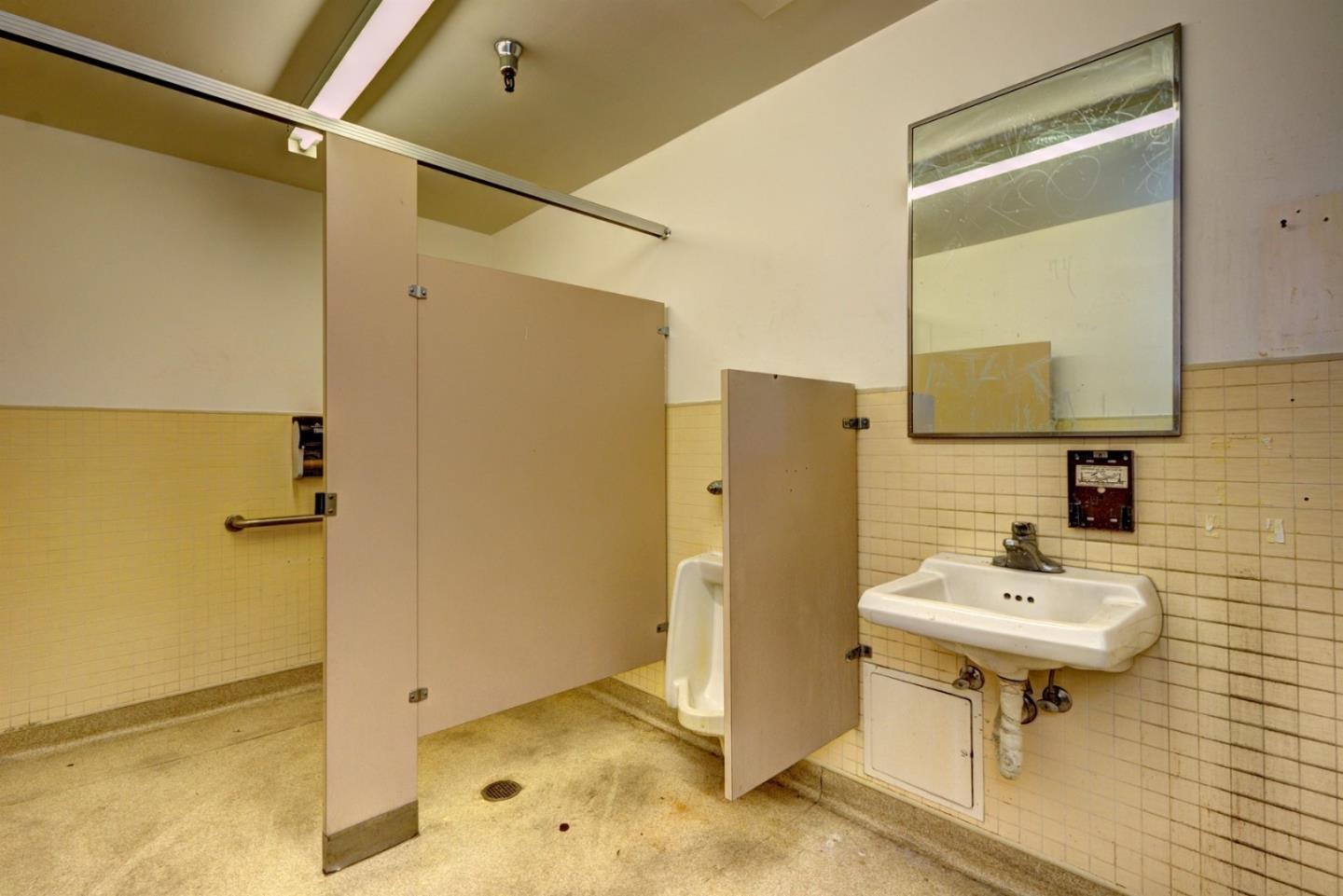 Detail Gallery Image 16 of 19 For 850 E Dunne Ave, Morgan Hill,  CA 95037 - – Beds | – Baths